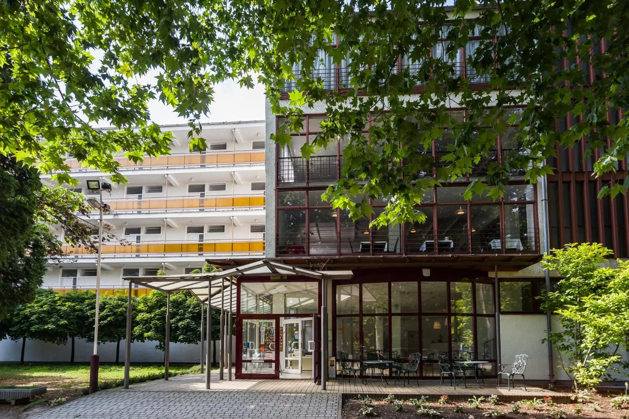 Property building in CE Napfény Hotel