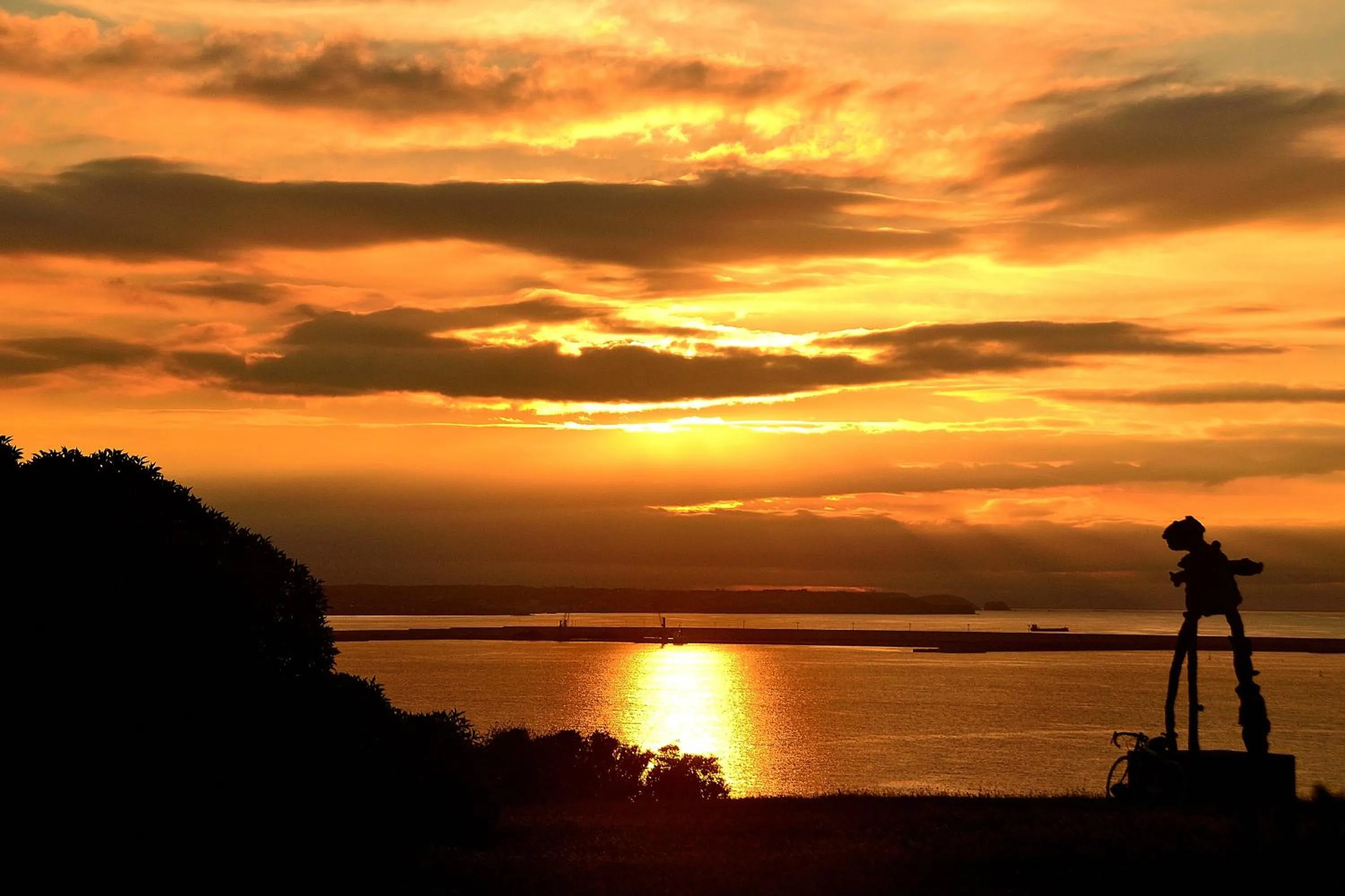 Nearby landmark in La Colina