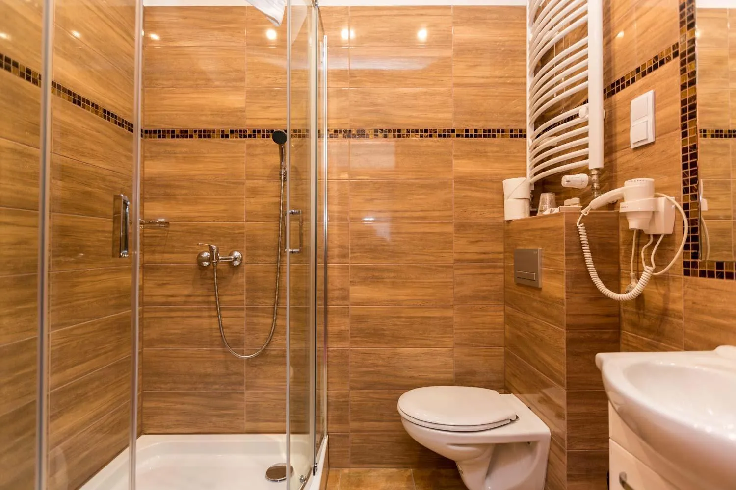 Bathroom in Leśny Dwór Karpacz Piekarnia Mio Padre Restauracja Mamma Mia