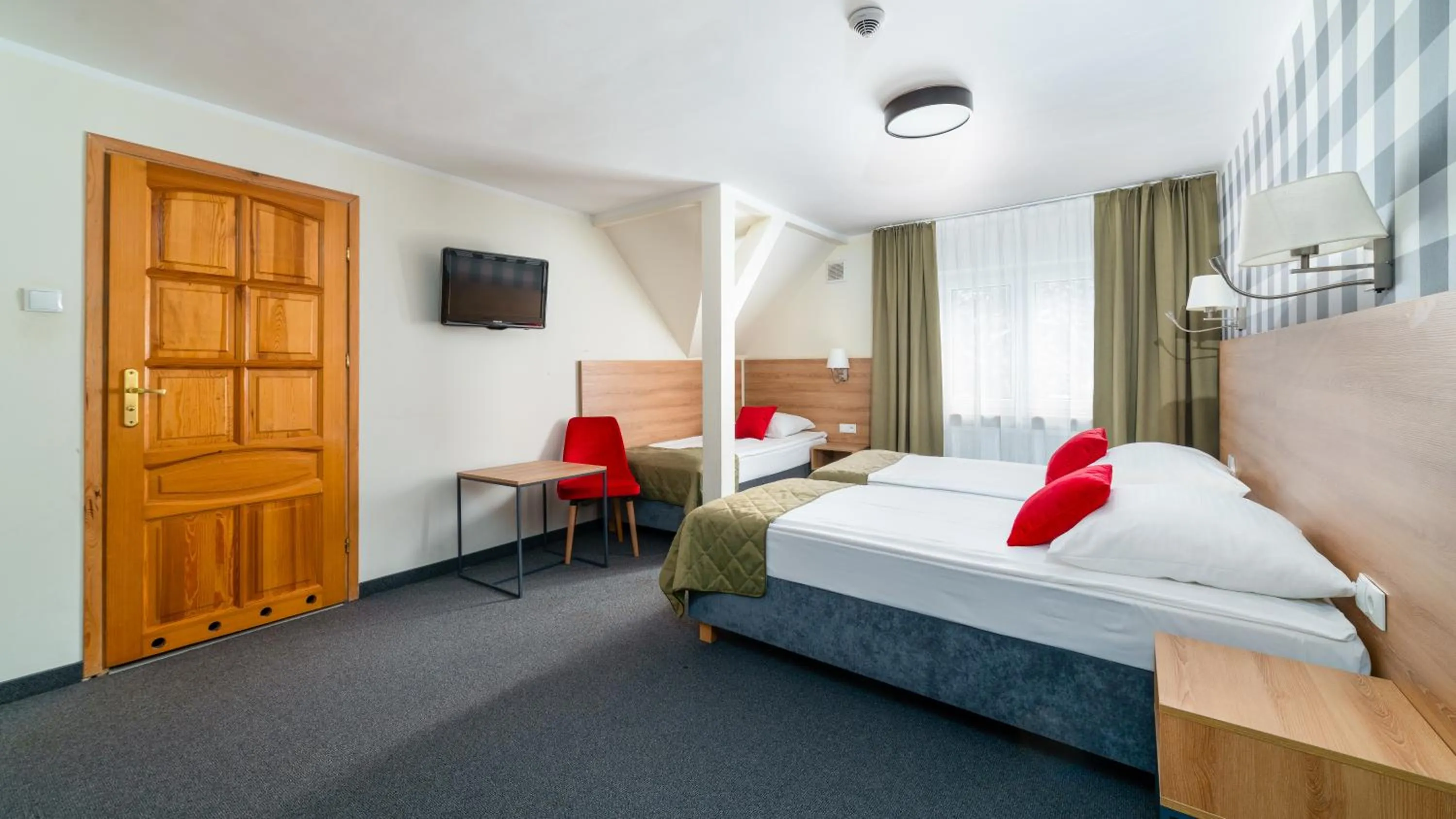 Bed in Leśny Dwór Karpacz Piekarnia Mio Padre Restauracja Mamma Mia