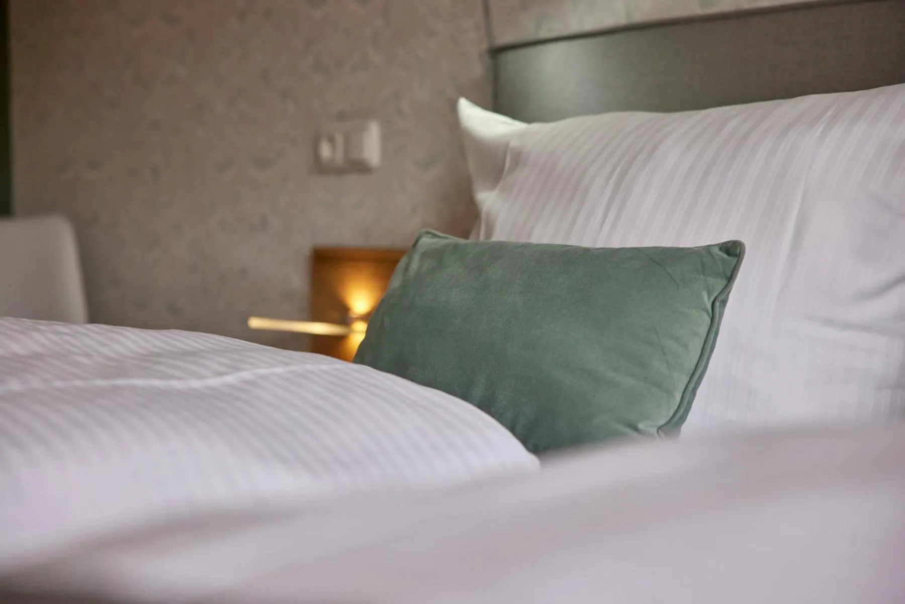 Bed in Mayer's Weinhotel