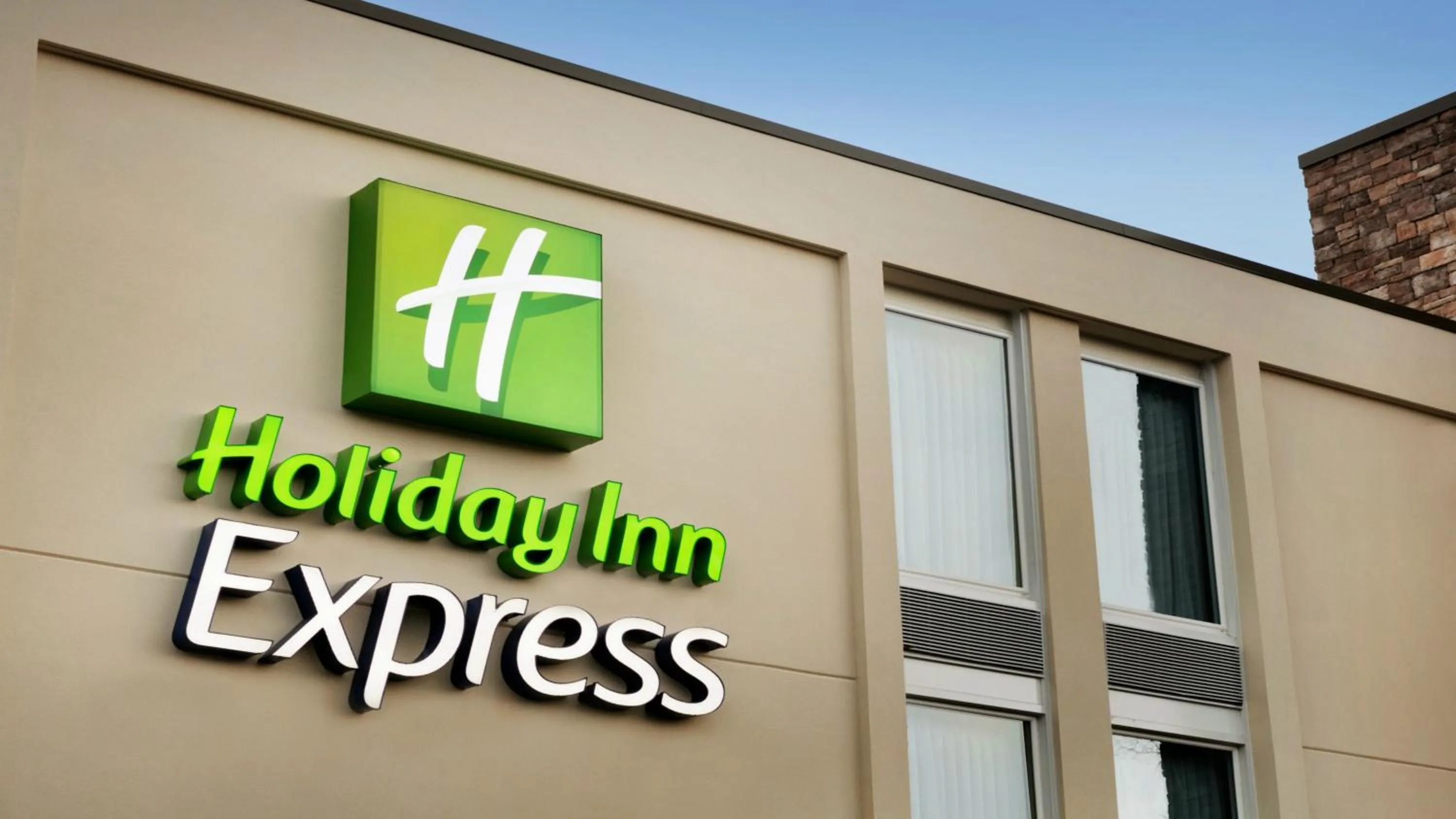 Property building in Holiday Inn Express - Williamsburg Busch Gardens Area by IHG