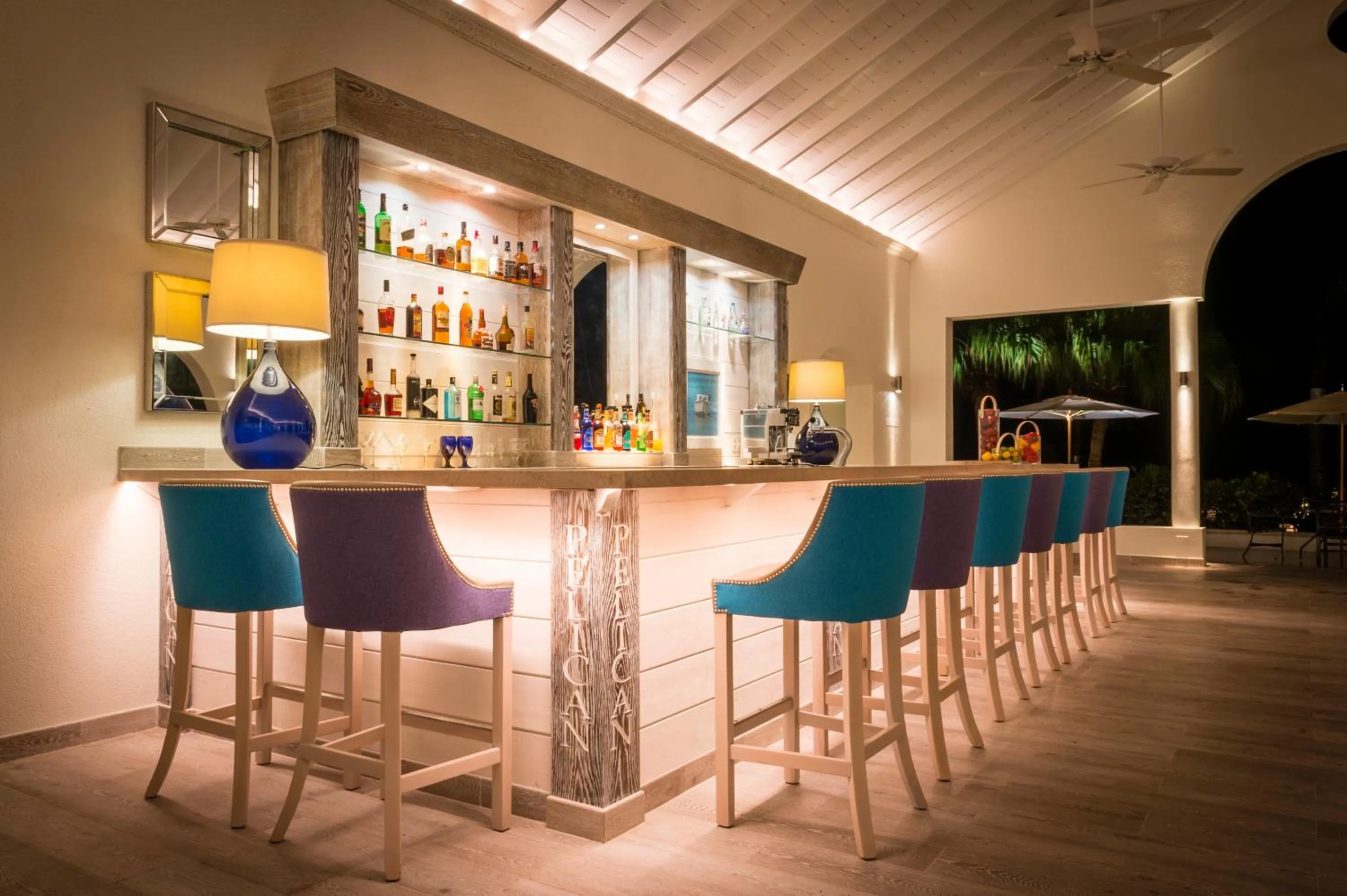 Lounge or bar in Blue Waters Resort and Spa
