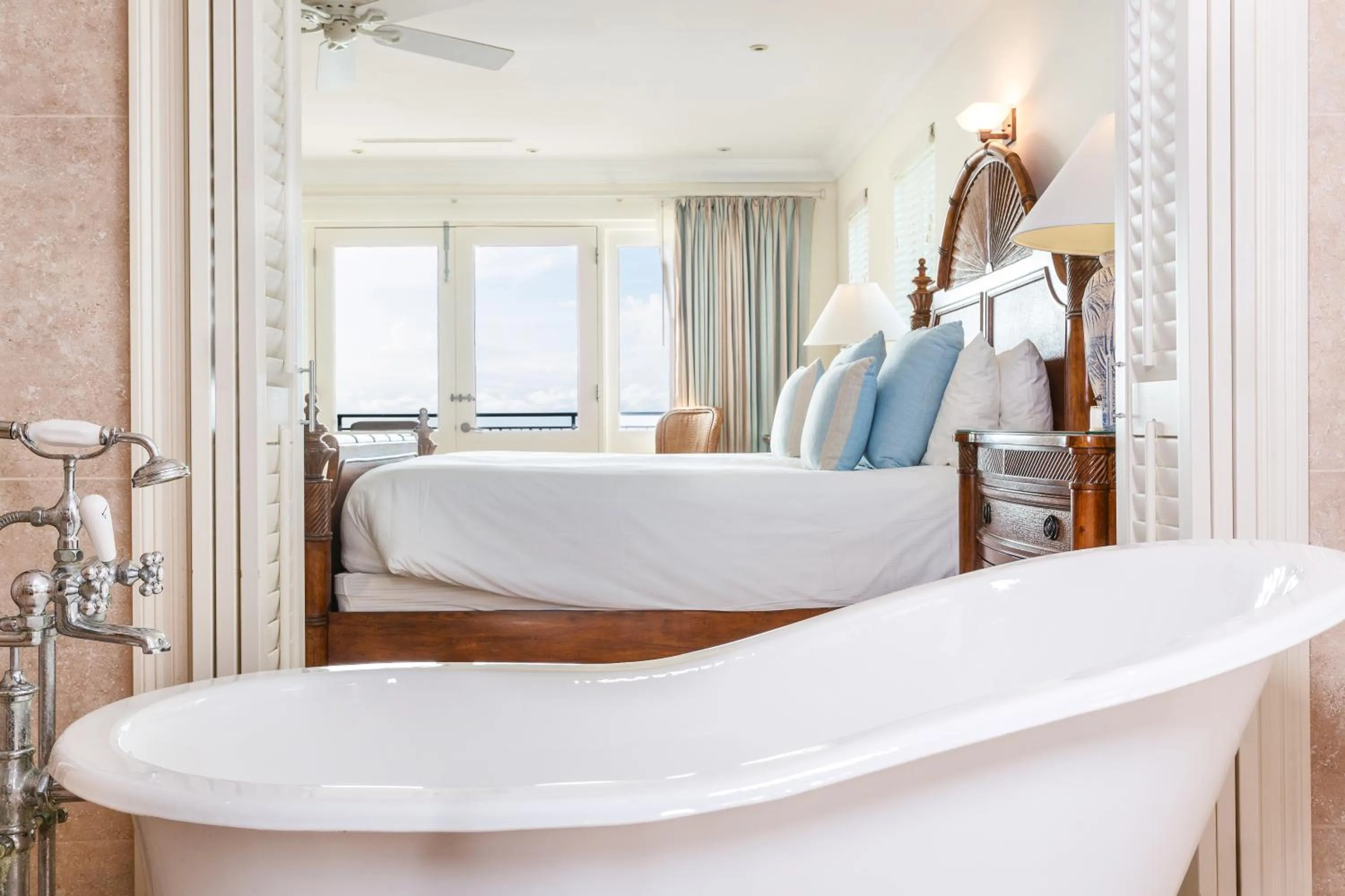 Bedroom, Bed in Blue Waters Resort and Spa