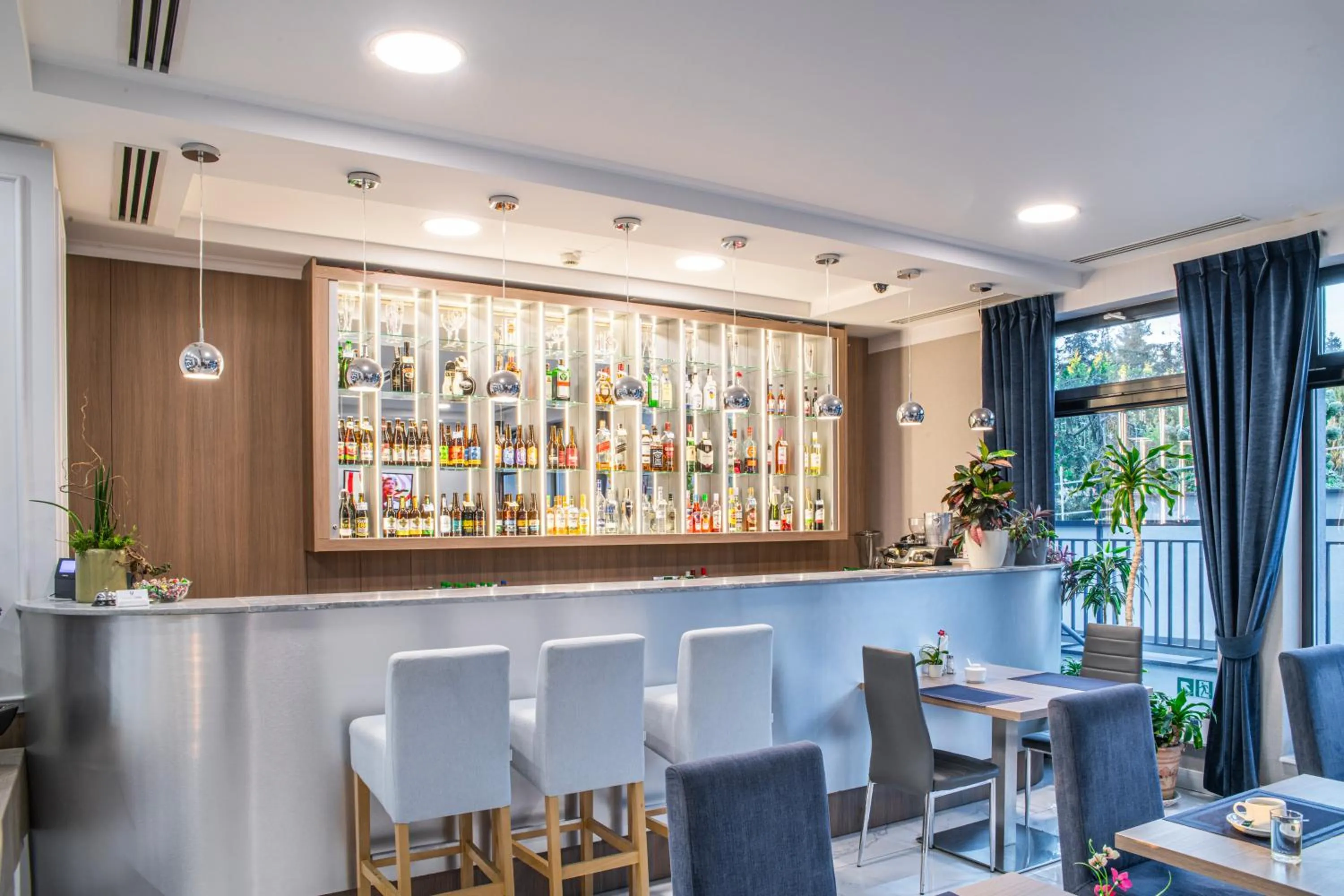 Lounge or bar in Hotel Urbi