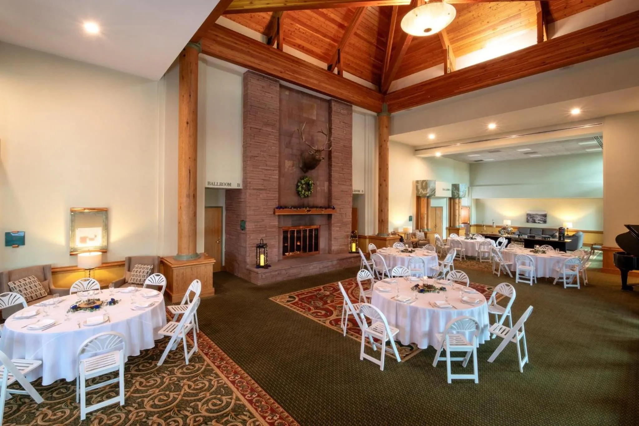 Meeting/conference room in Holiday Inn Estes Park by IHG