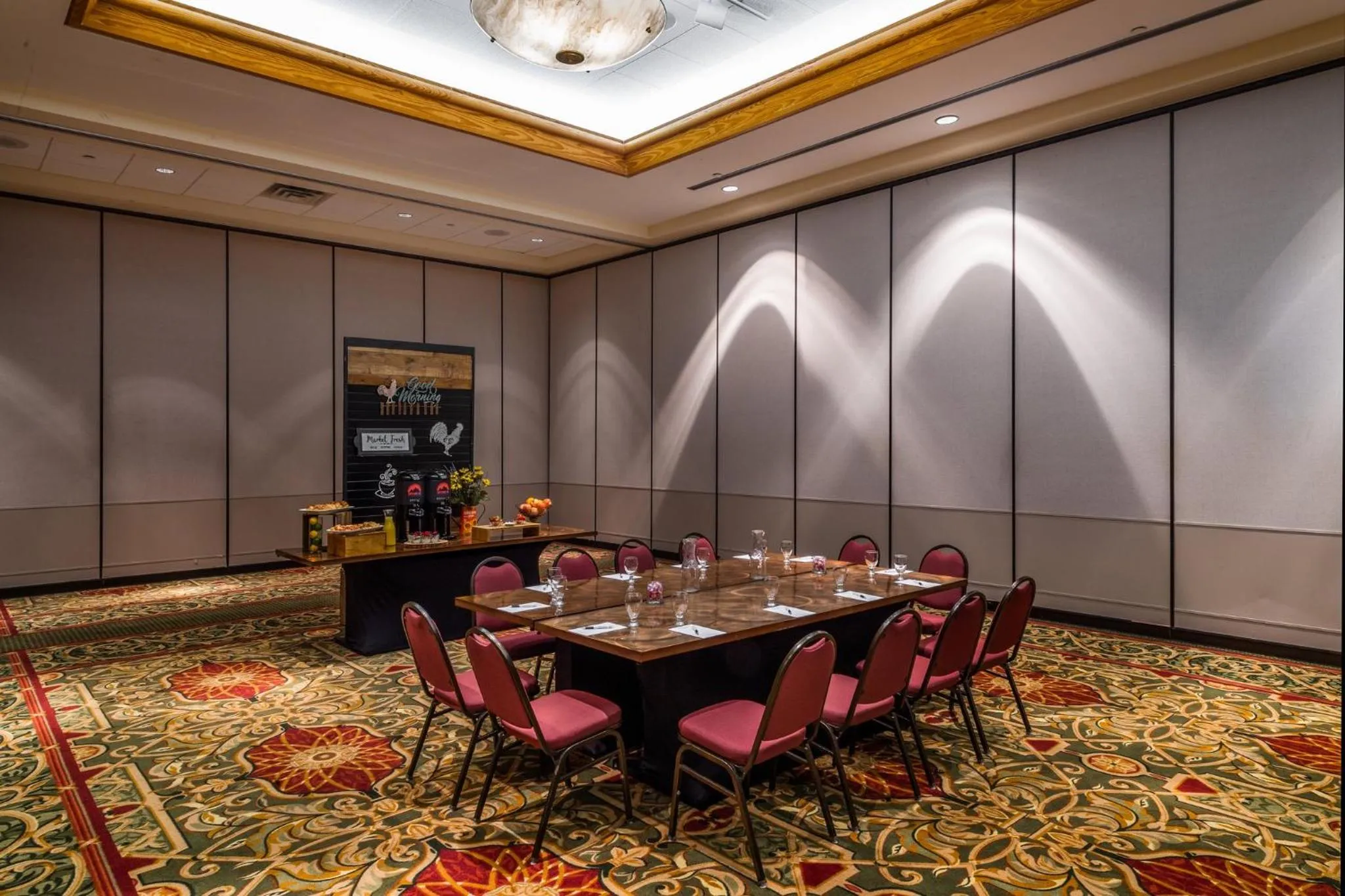 Meeting/conference room in Holiday Inn Estes Park by IHG