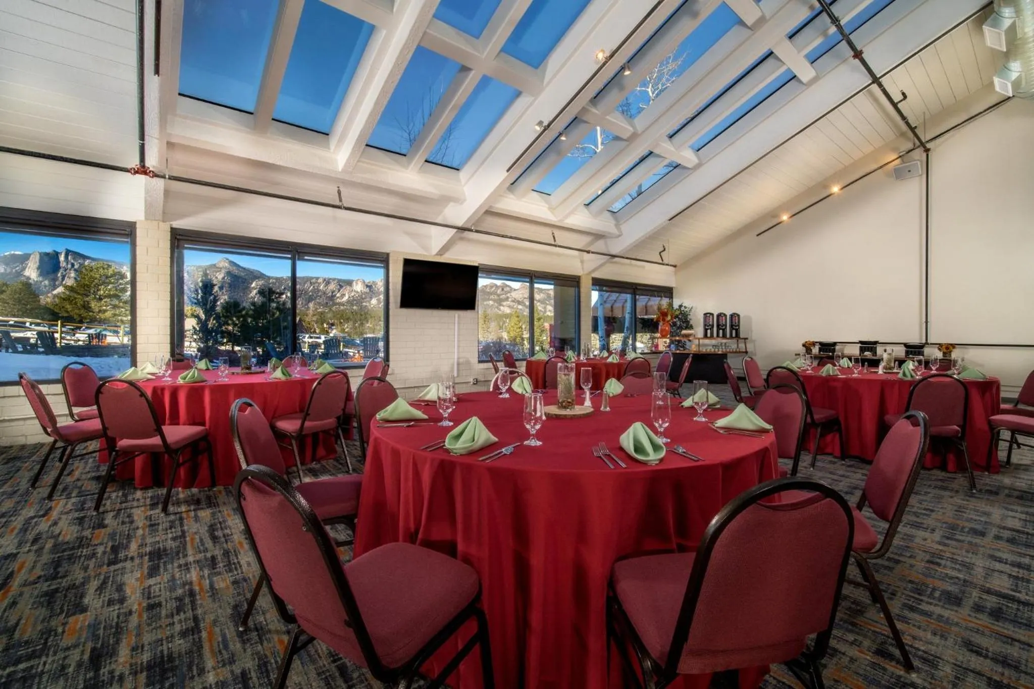 Meeting/conference room in Holiday Inn Estes Park by IHG