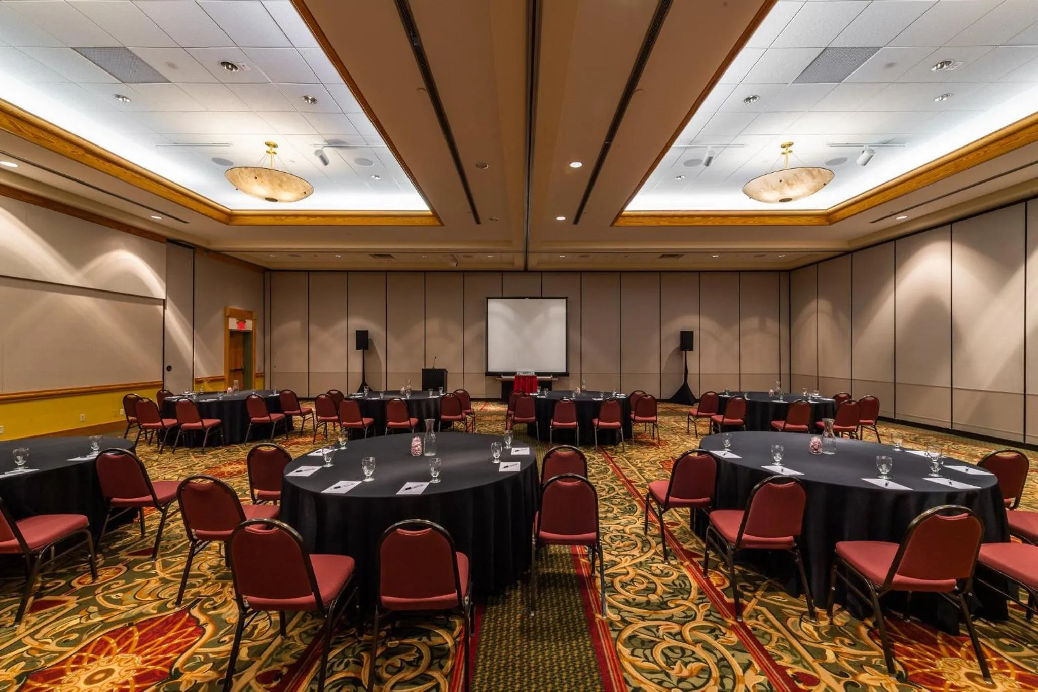 Meeting/conference room in Holiday Inn Estes Park by IHG