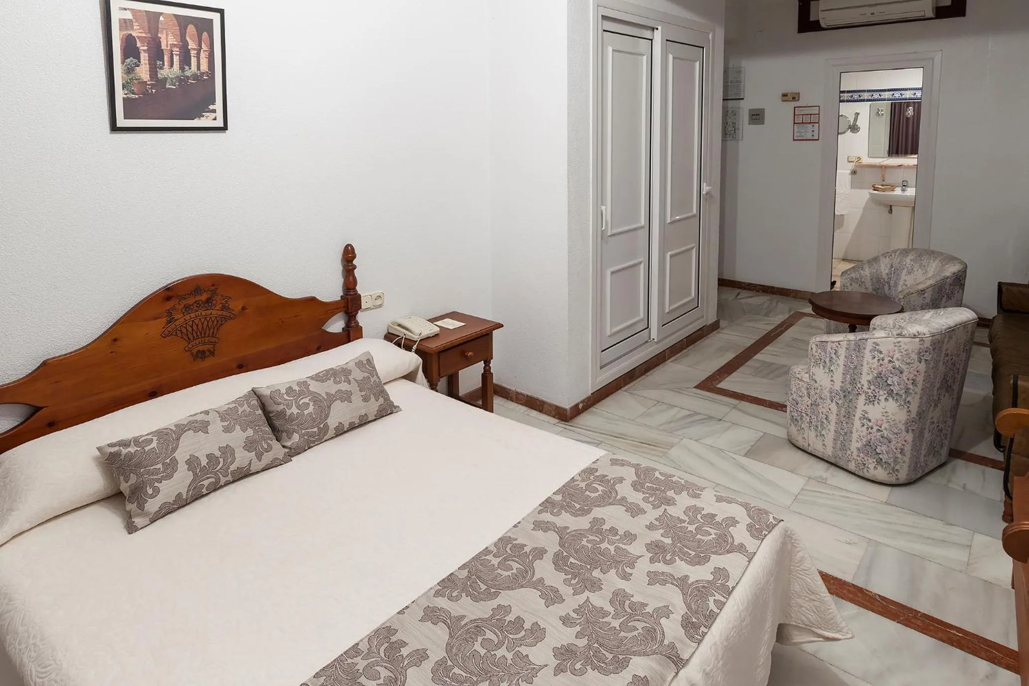 Bed in Hotel La Pinta