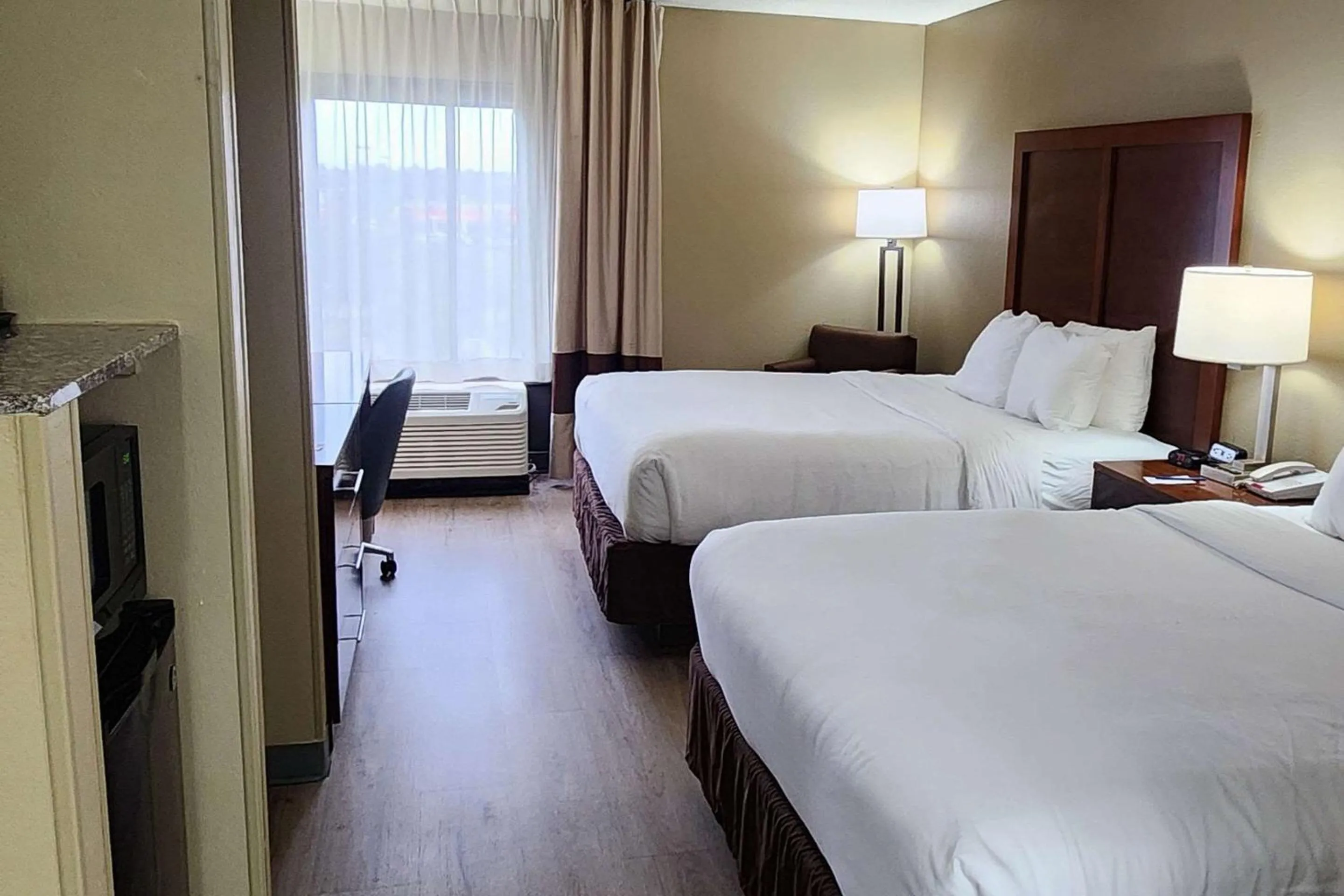 Bedroom, Bed in Comfort Inn Pensacola - University Area