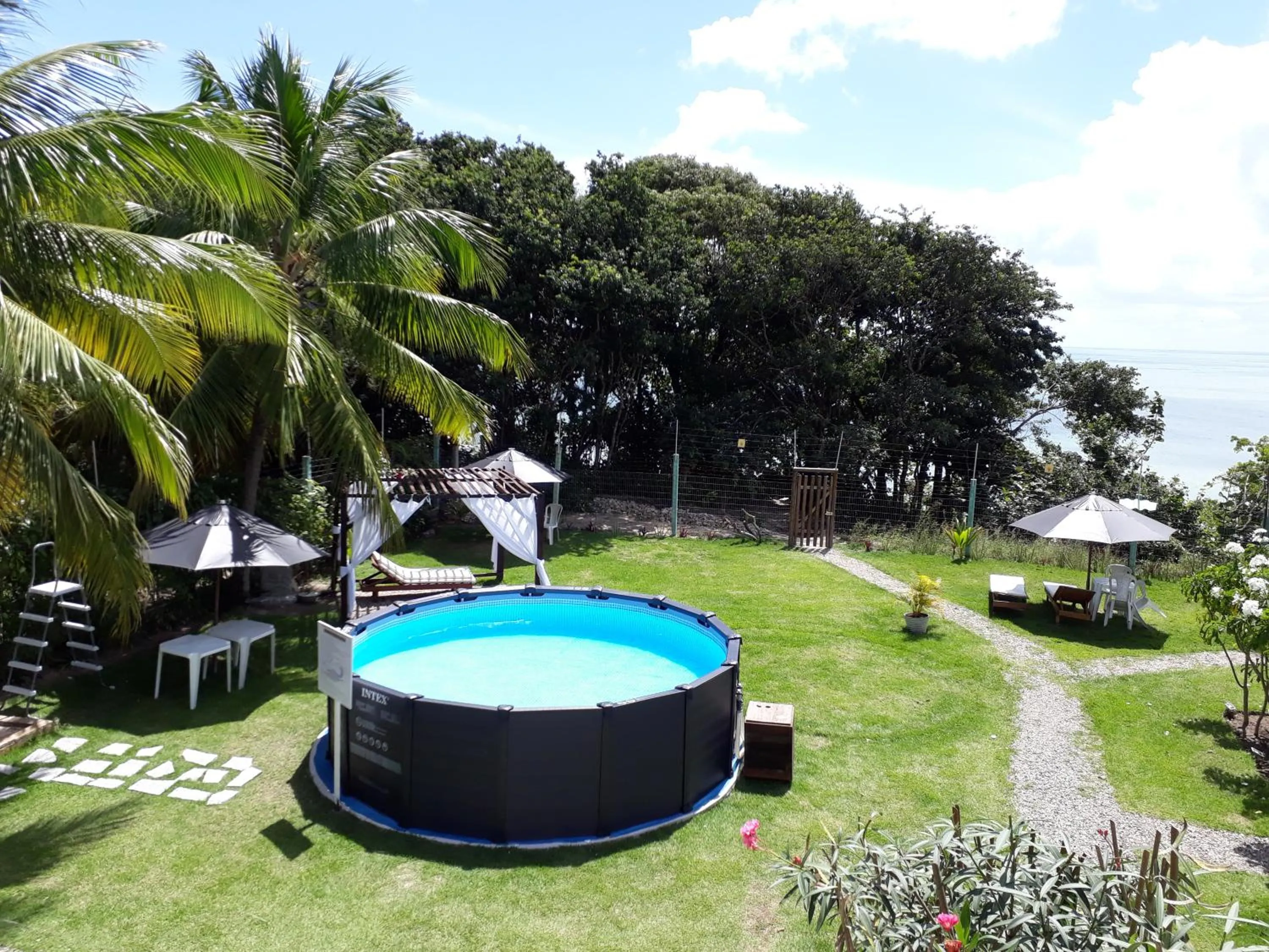 Garden in Pousada Enseada Dos Golfinhos