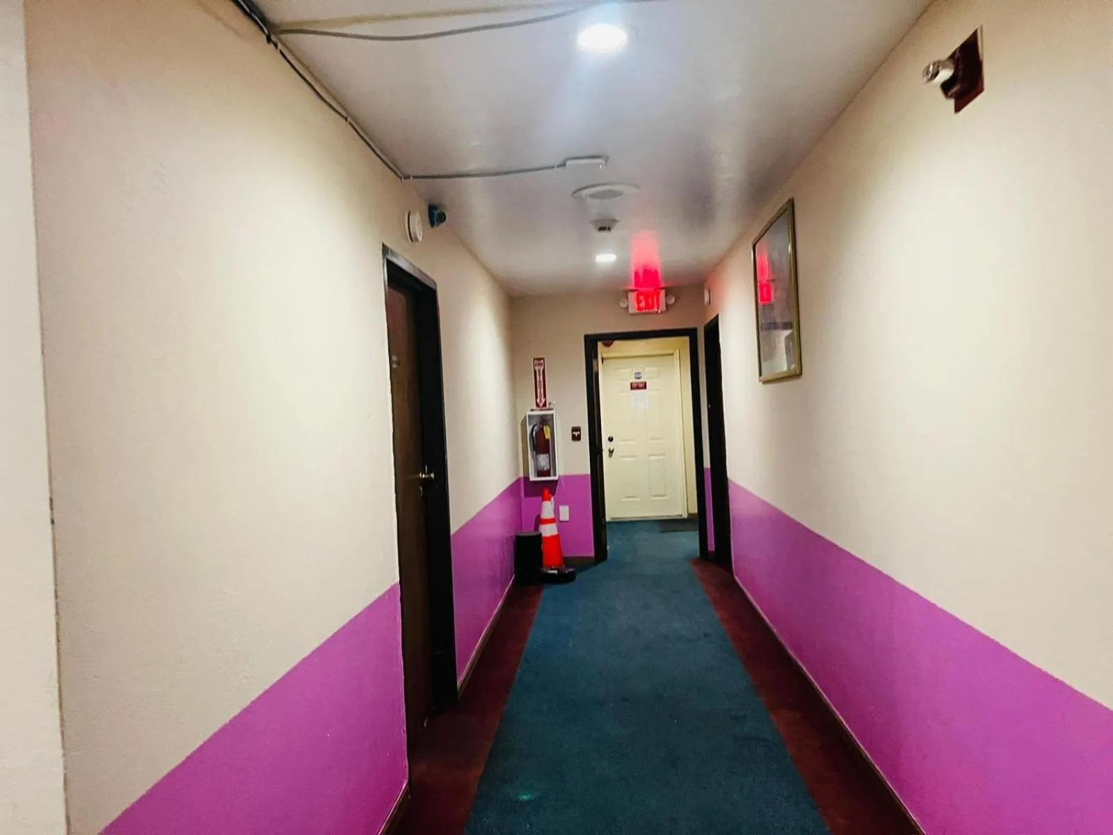 Lobby or reception in Villa Inn Motel Near Hwy 12 WI Capital O