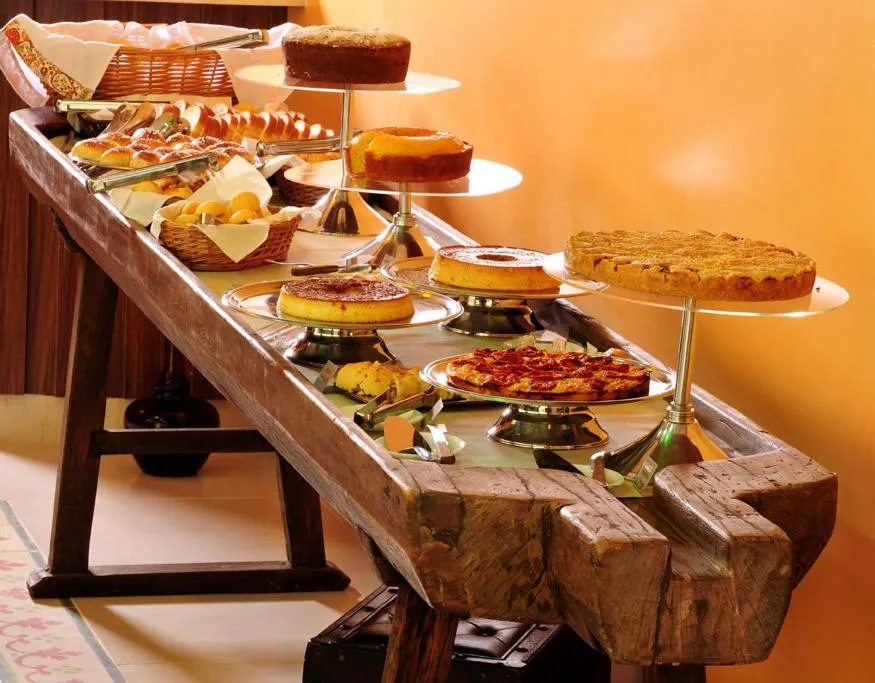 Food and drinks in Pousada Annecy - CAPIVARI Fácil acesso ao centrinho e Baden Bar