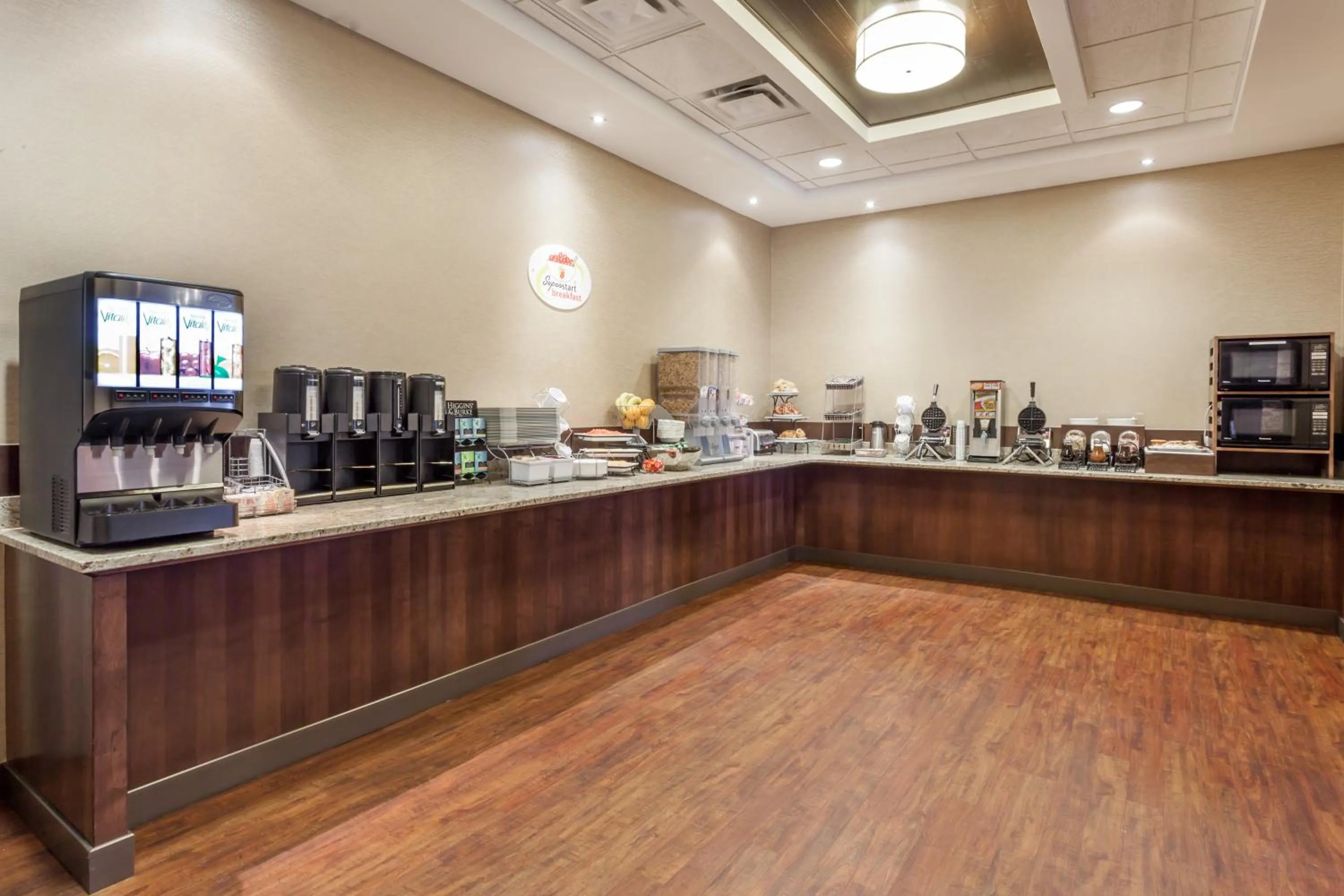 Restaurant/places to eat in Siding 16 Lodge