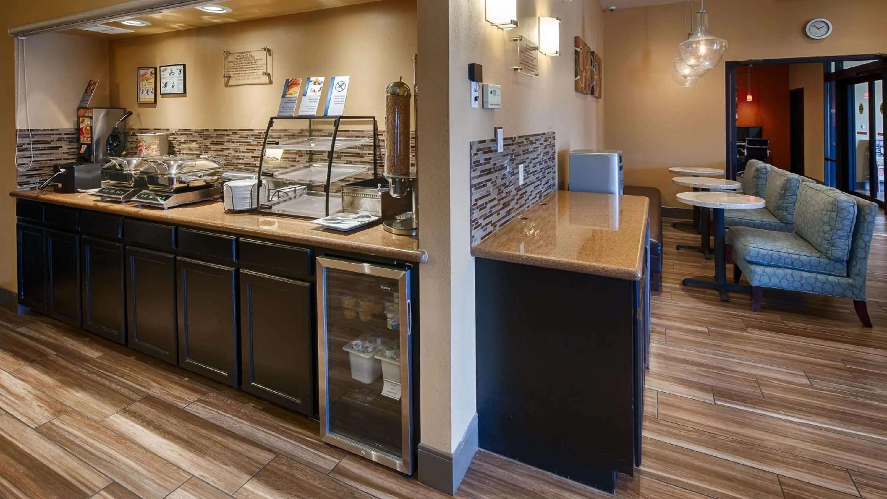 Restaurant/places to eat in Best Western Plus Edinburg Inn & Suites