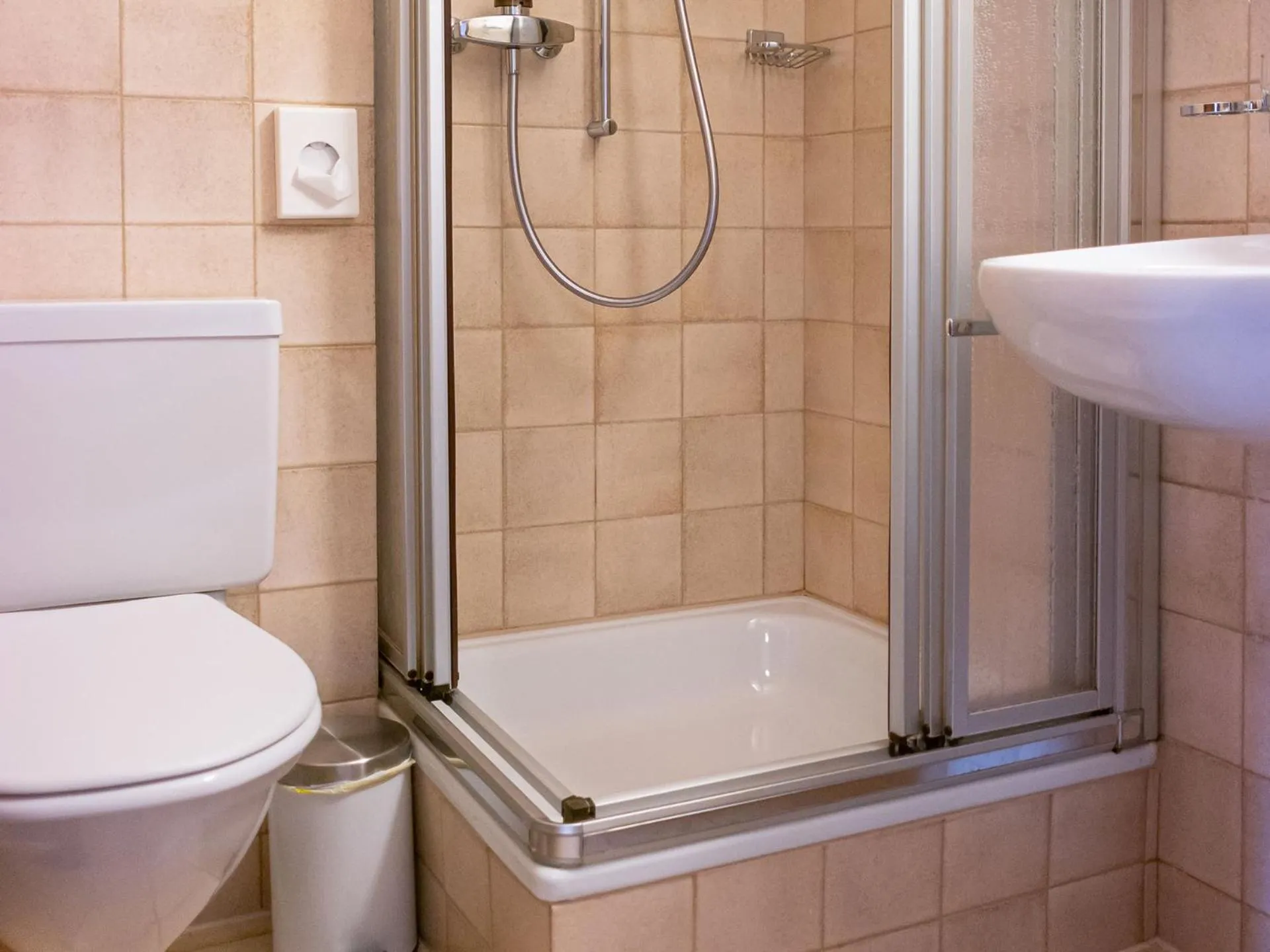 Shower in Hotel Gletscherblick Grindelwald