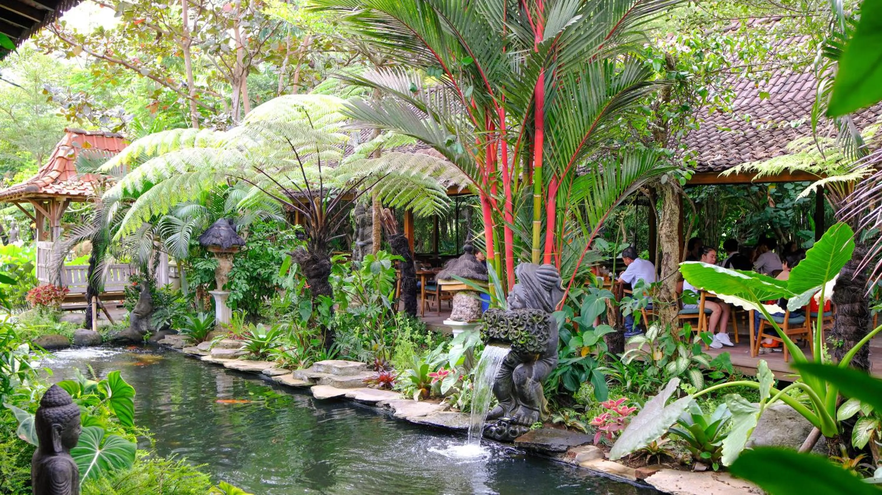 Restaurant/places to eat in Ubud Art Resort