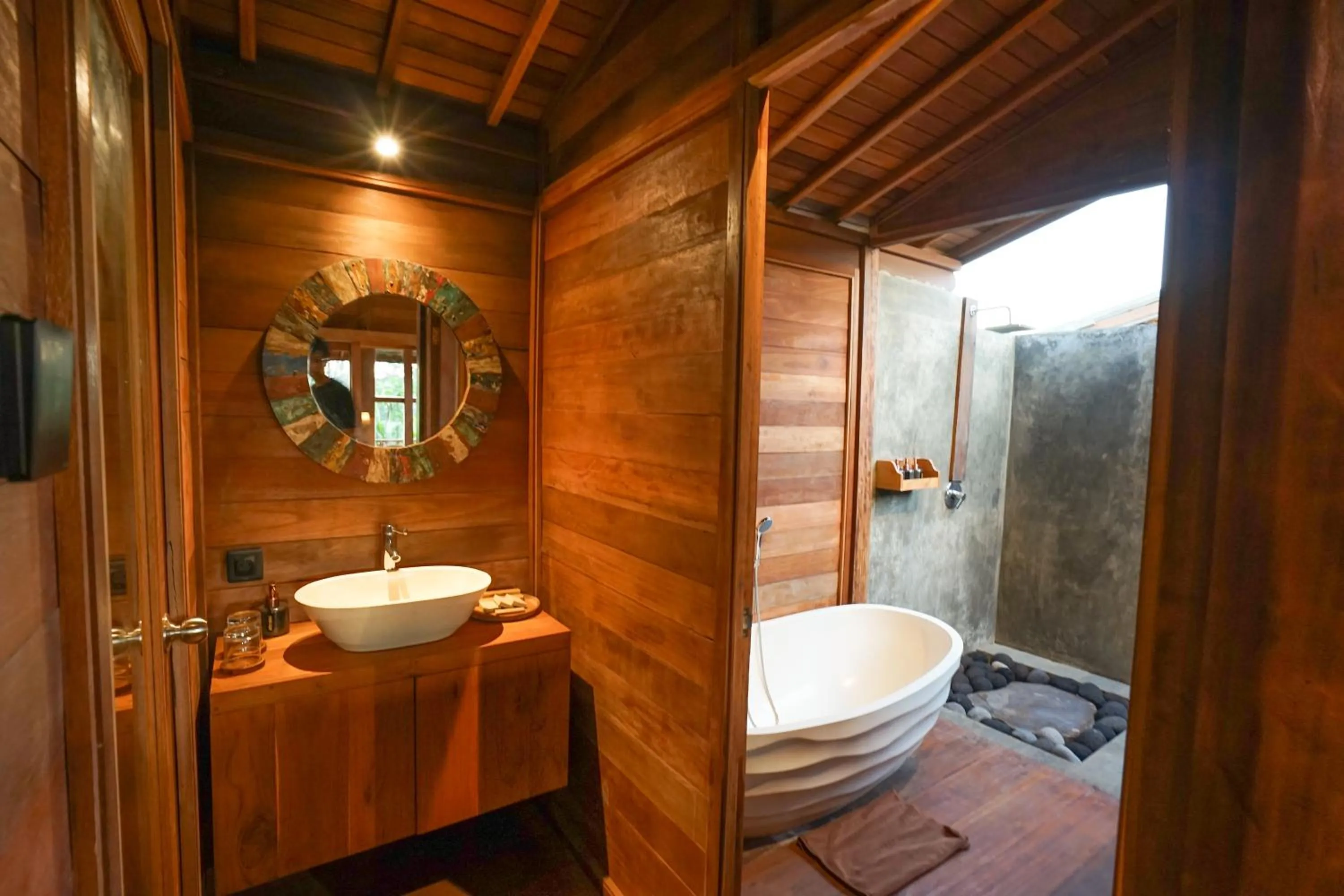 Shower in Ubud Art Resort