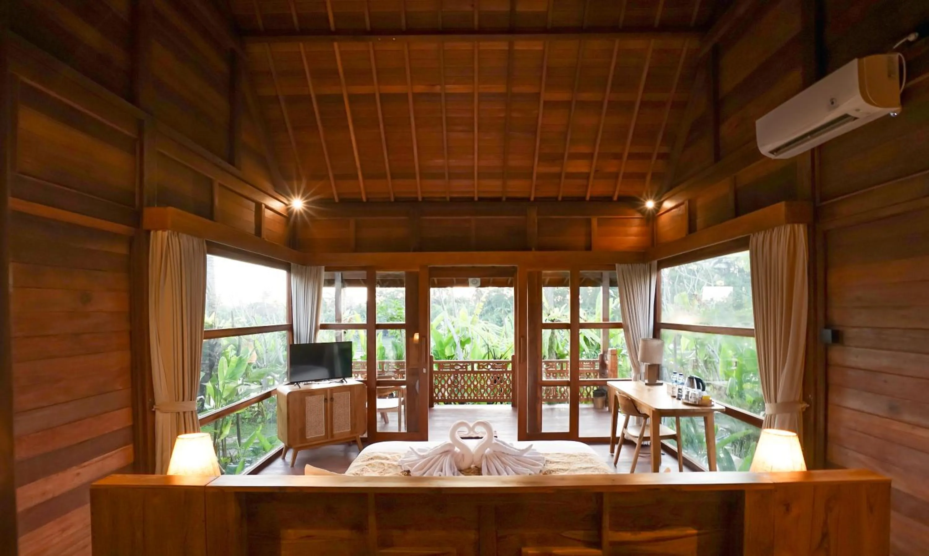 TV and multimedia in Ubud Art Resort