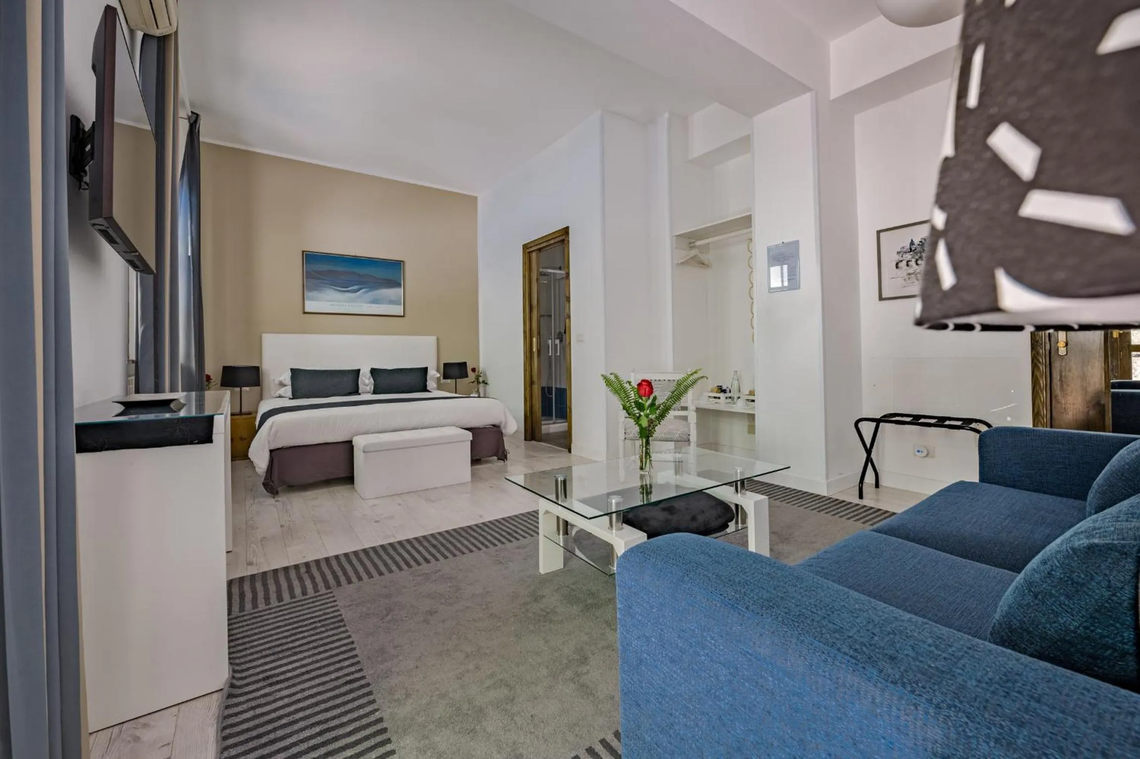 Bedroom, Bed in Donnalaura