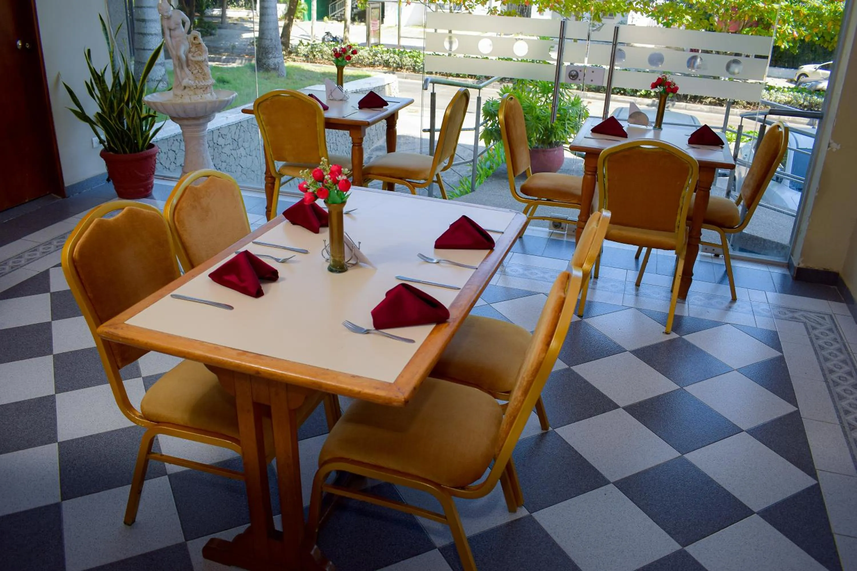 Restaurant/places to eat in Hotel Casa Ballesteros