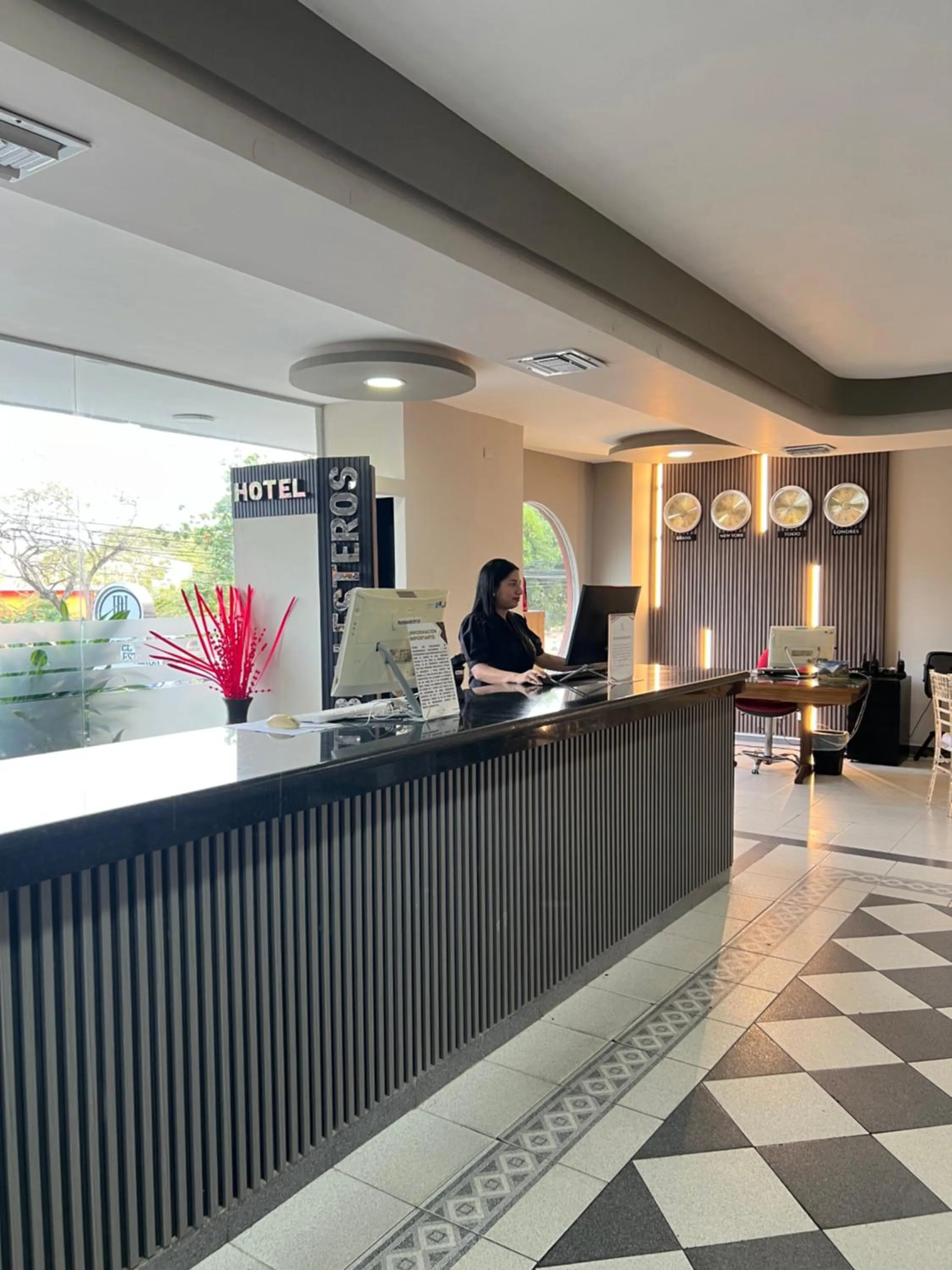 Lobby or reception in Hotel Casa Ballesteros