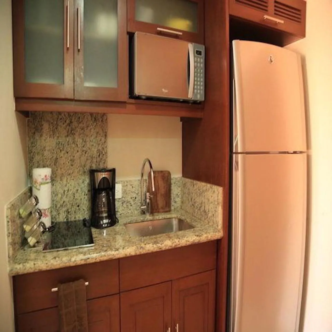 Kitchen or kitchenette in Acanto Hotel Playa del Carmen, Trademark Collection by Wyndham