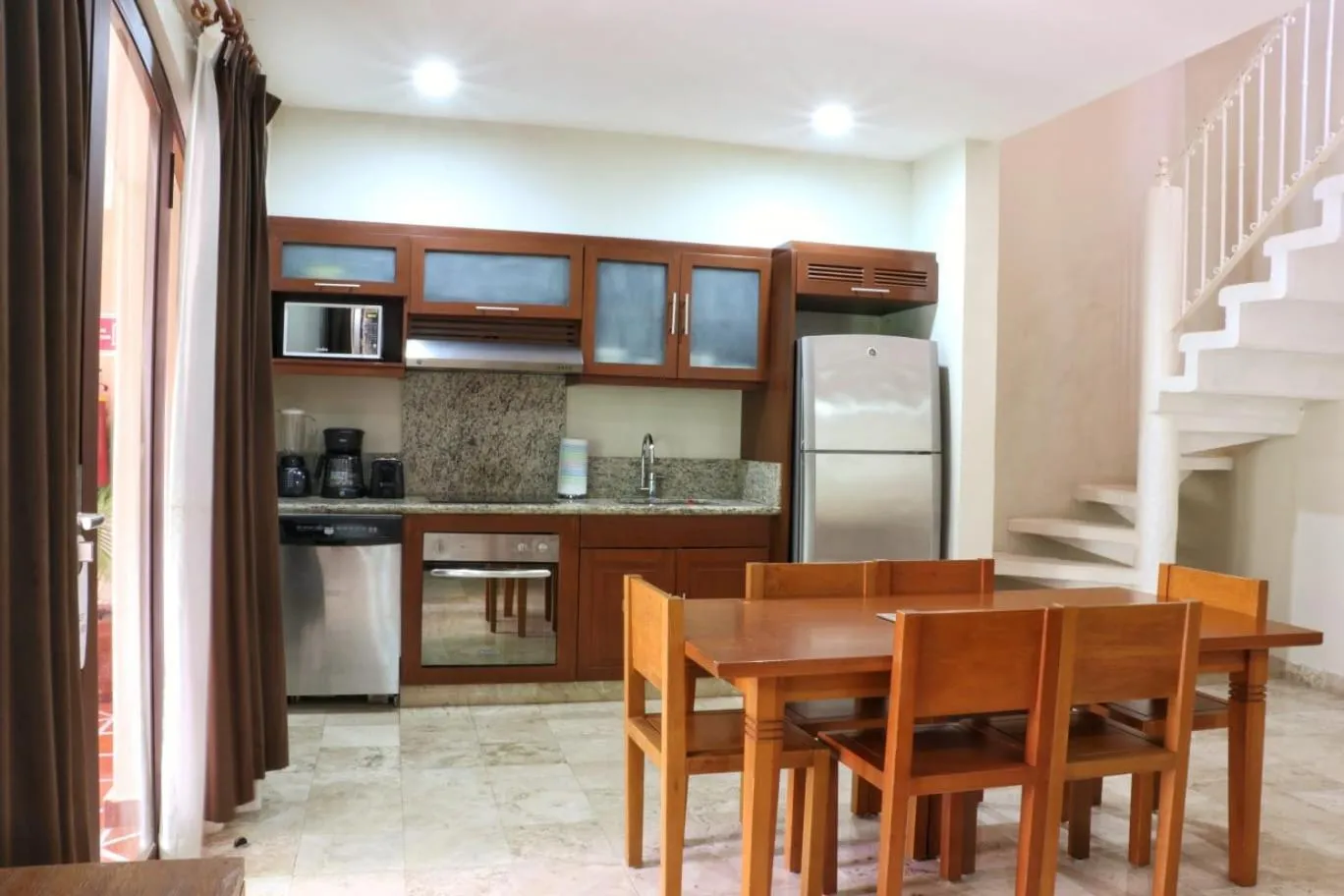Kitchen or kitchenette in Acanto Hotel Playa del Carmen, Trademark Collection by Wyndham
