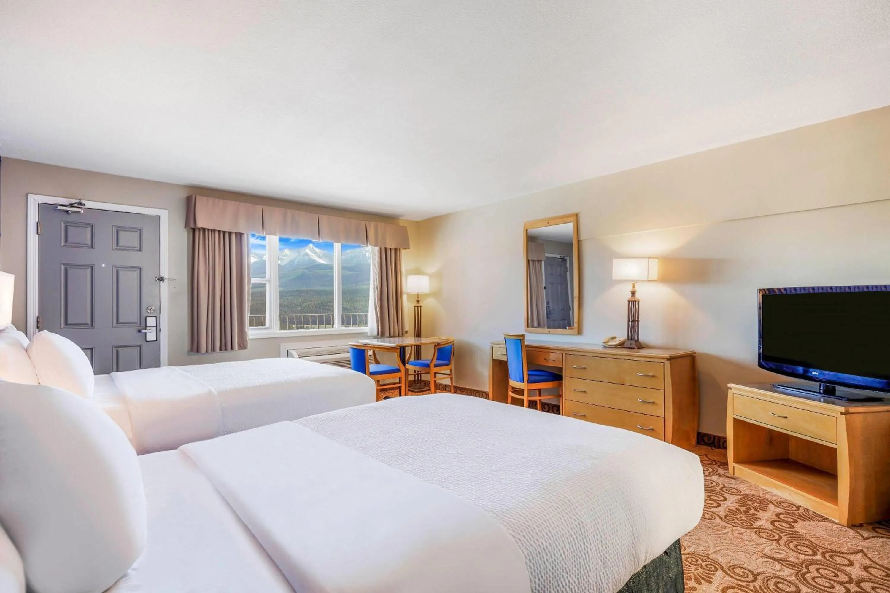 Bed in Days Inn by Wyndham Golden