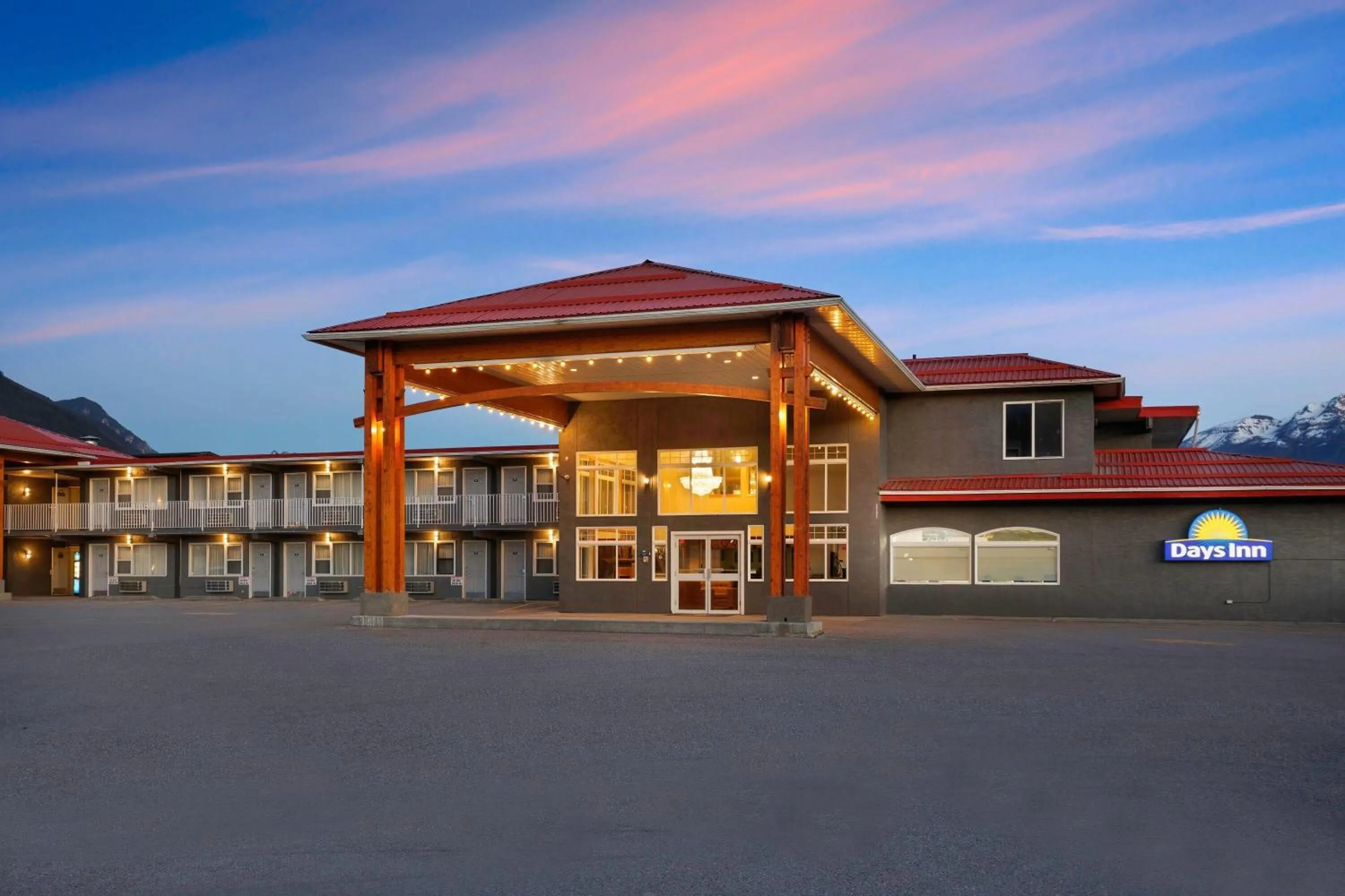 Property building in Days Inn by Wyndham Golden