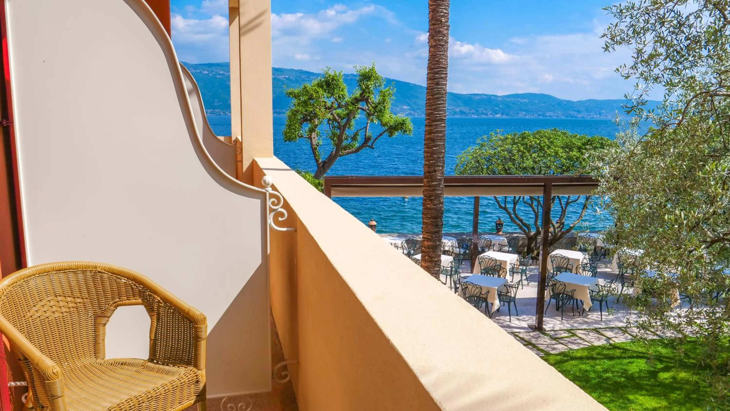 Balcony/Terrace in Hotel Gardenia al Lago