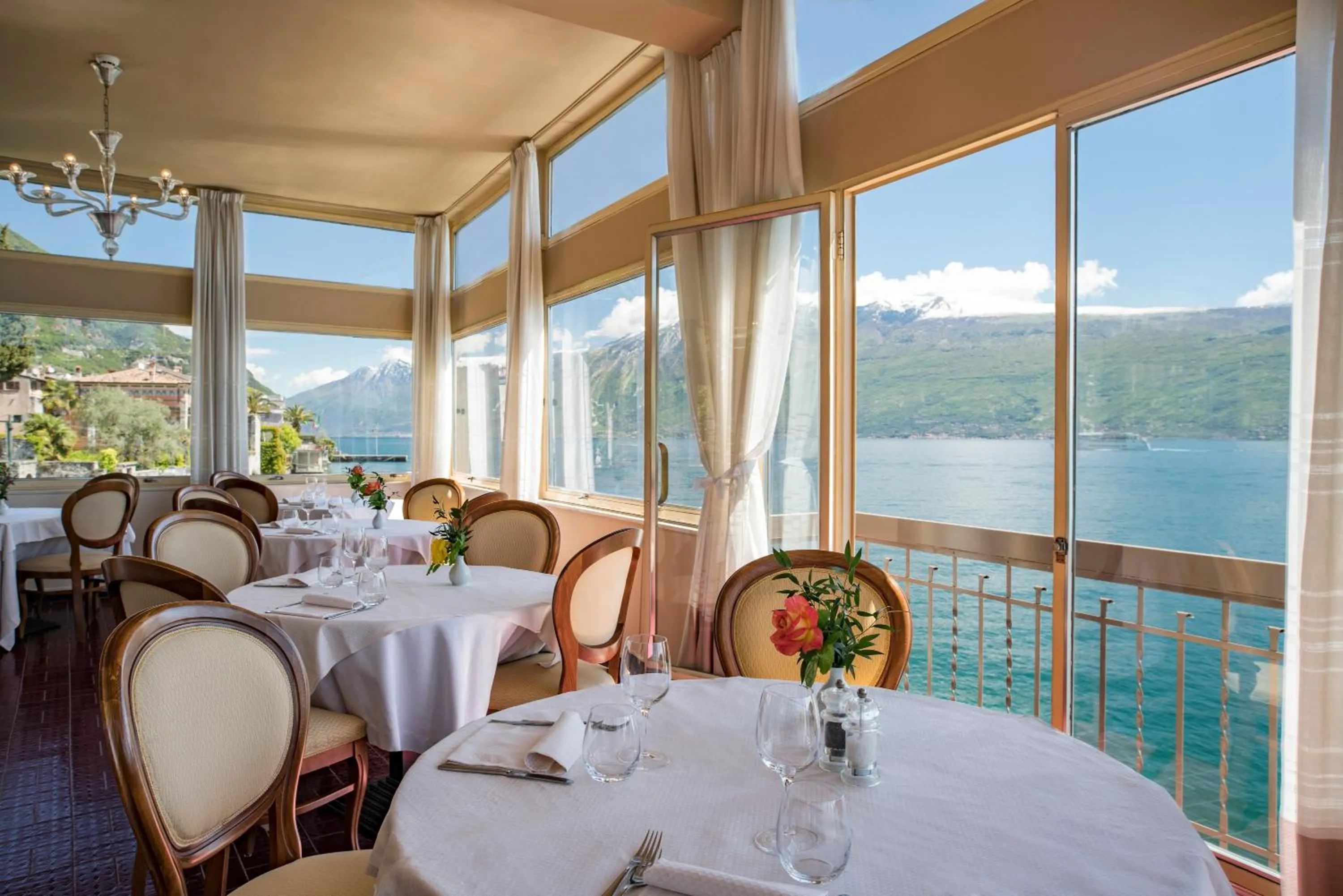 Restaurant/places to eat in Hotel Gardenia al Lago