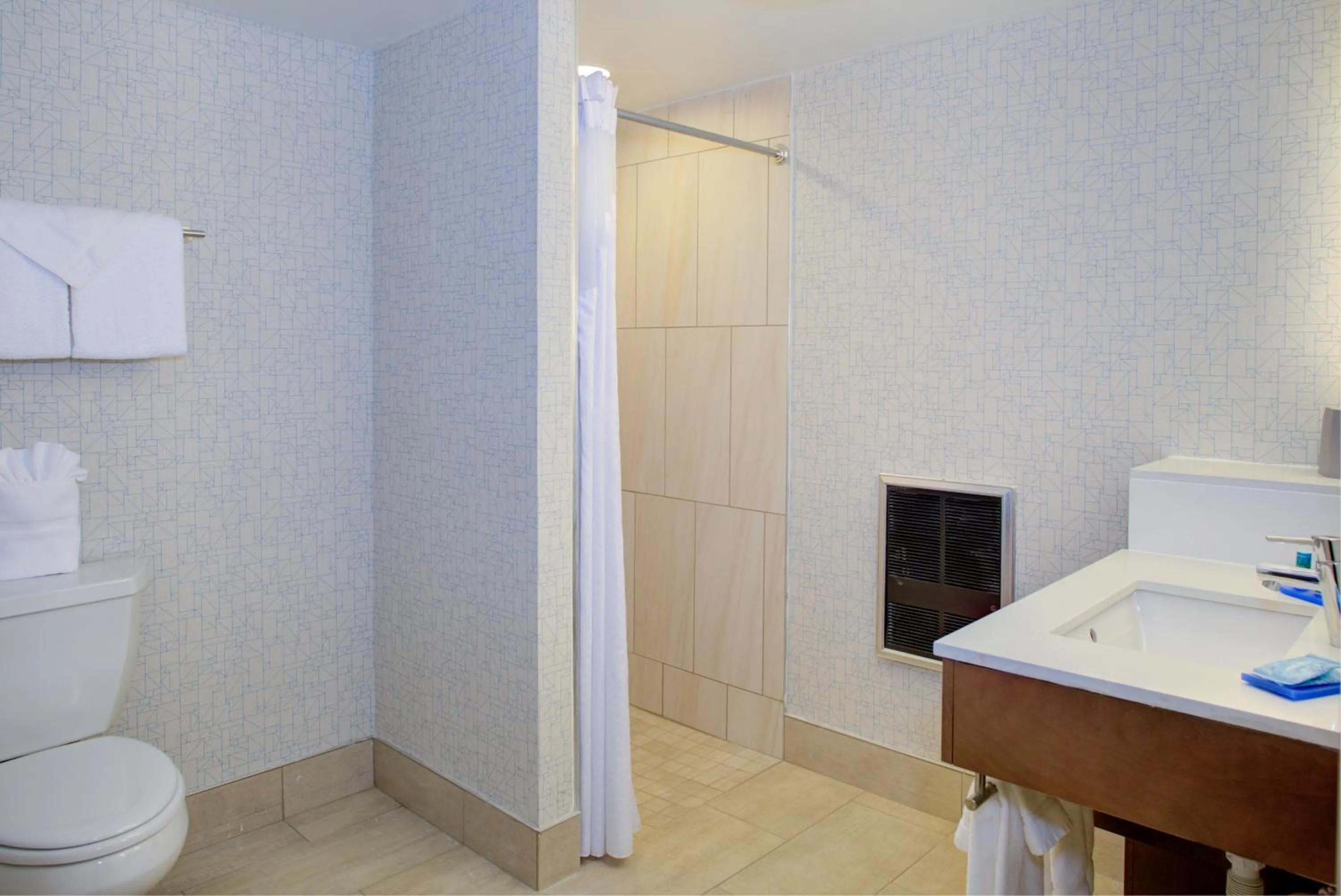 Bathroom in Holiday Inn Express - Chester by IHG