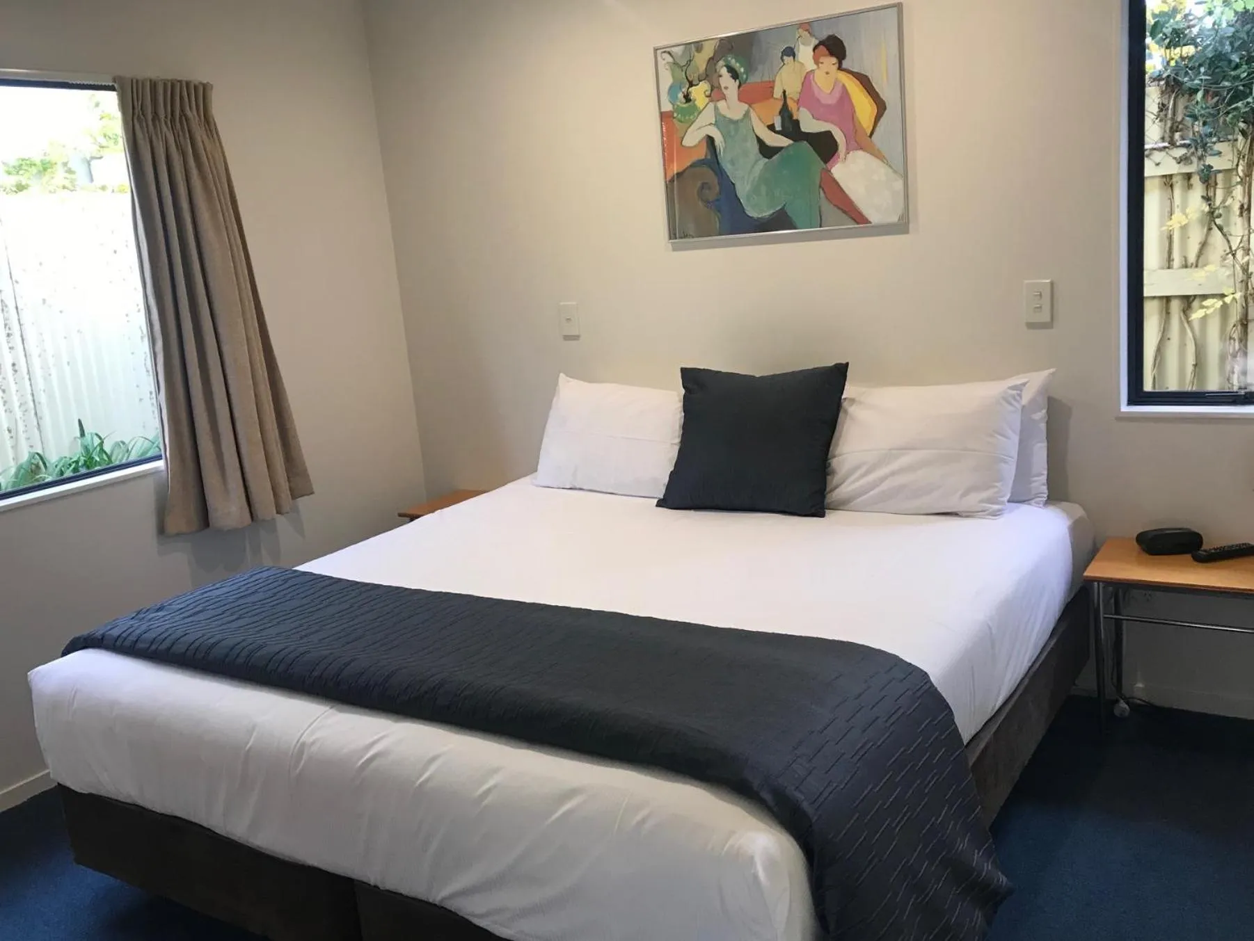 Bed in Claremonte Motor Lodge