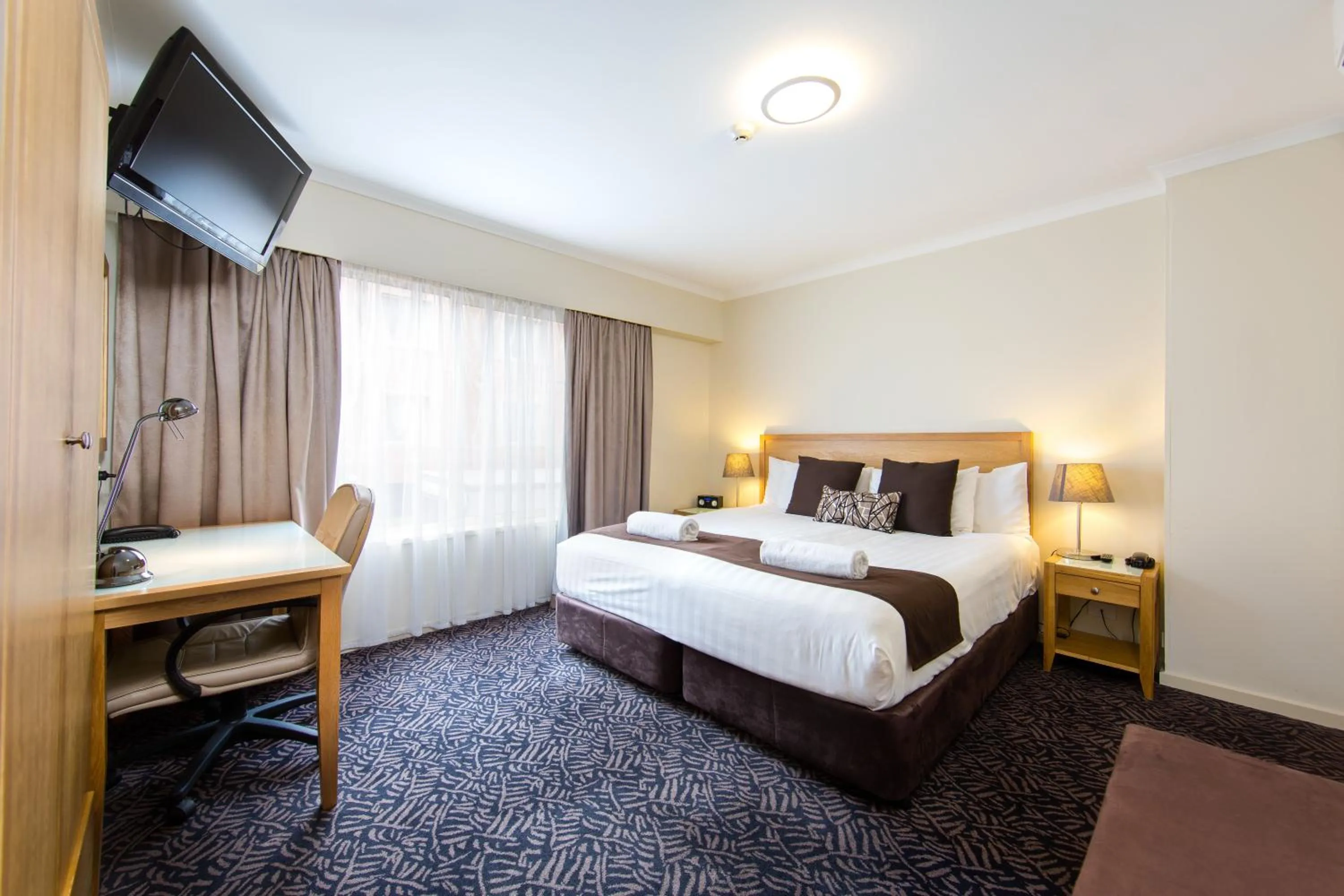 Bedroom, Bed in Best Western Plus Hovell Tree Inn