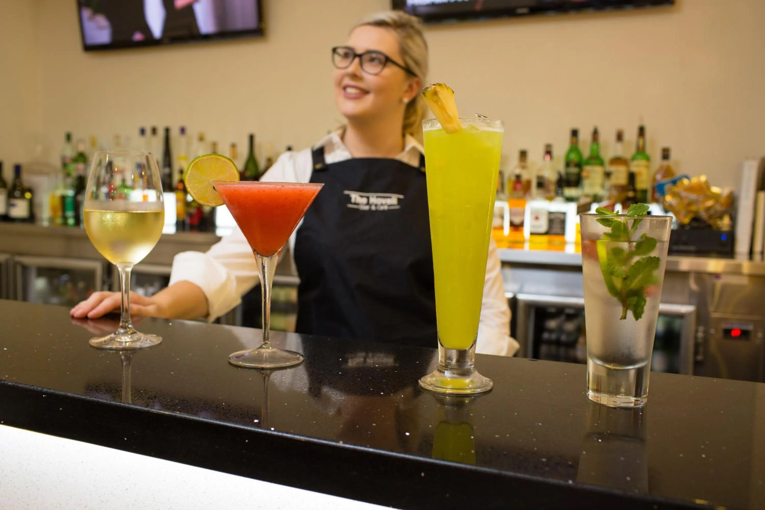 Restaurant/places to eat in Best Western Plus Hovell Tree Inn