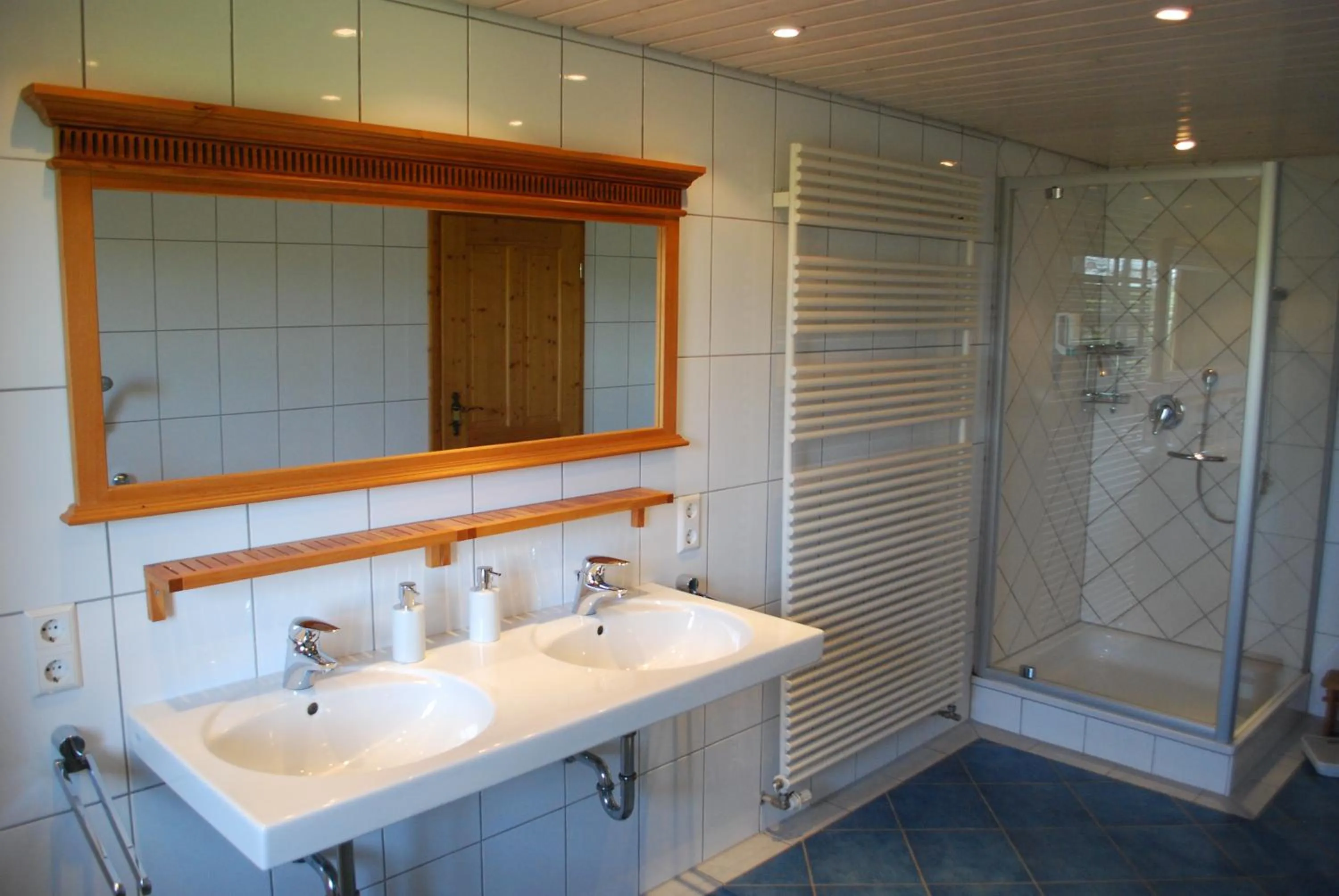 Shower in Allgäu Meadow Ranch