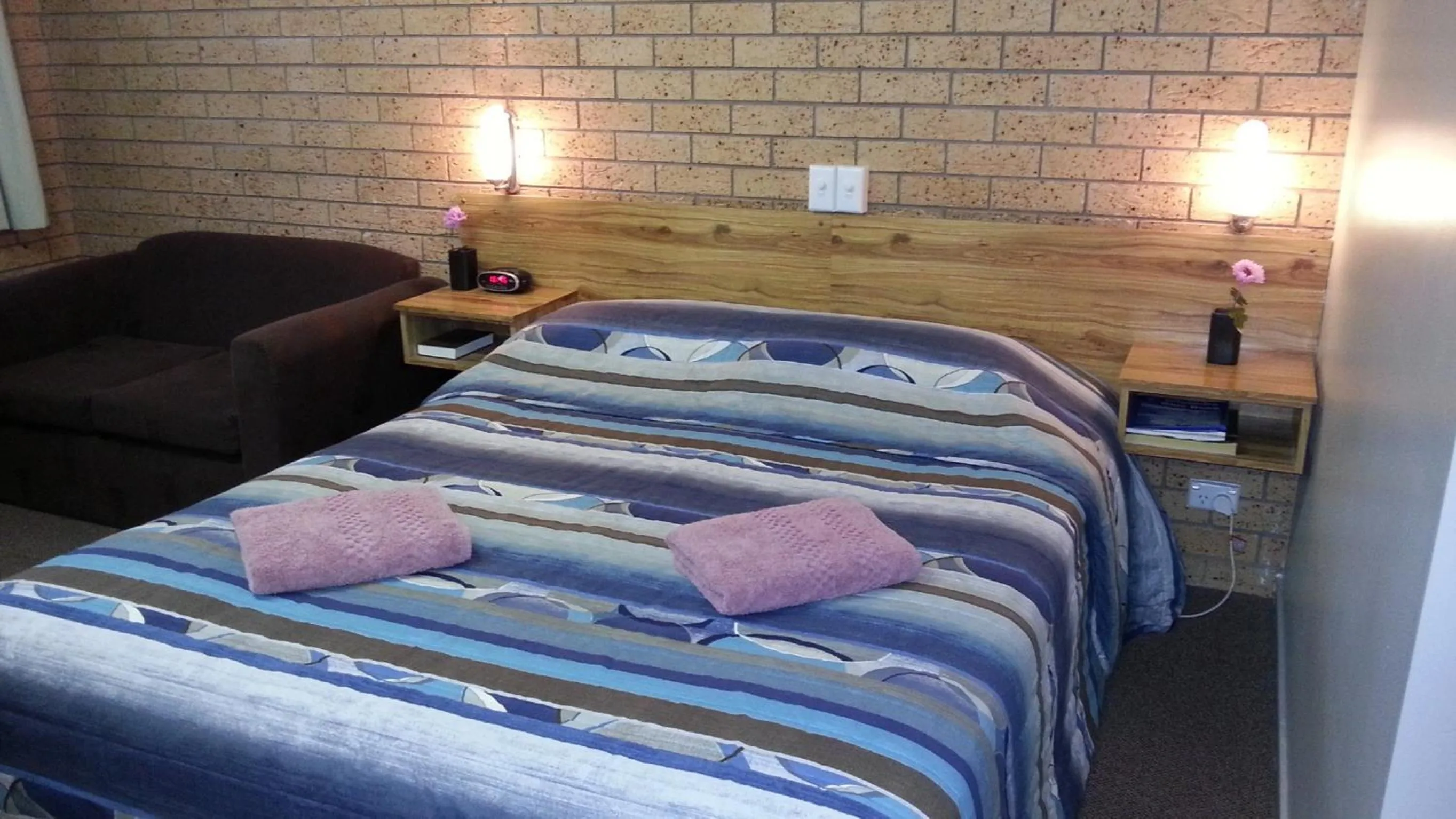 Bed in Three Ways Motel