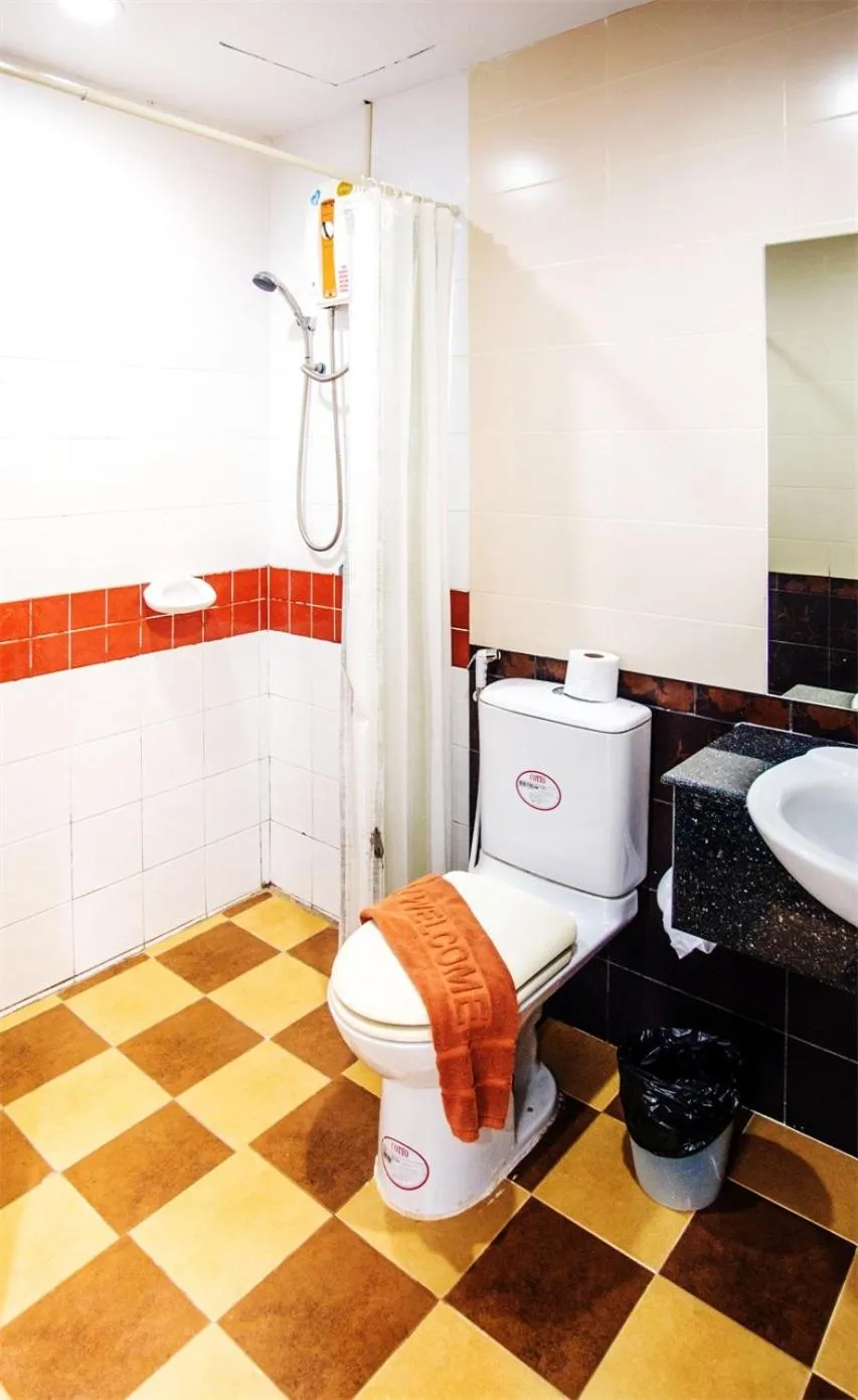 Hot Tub in Sino House Patong