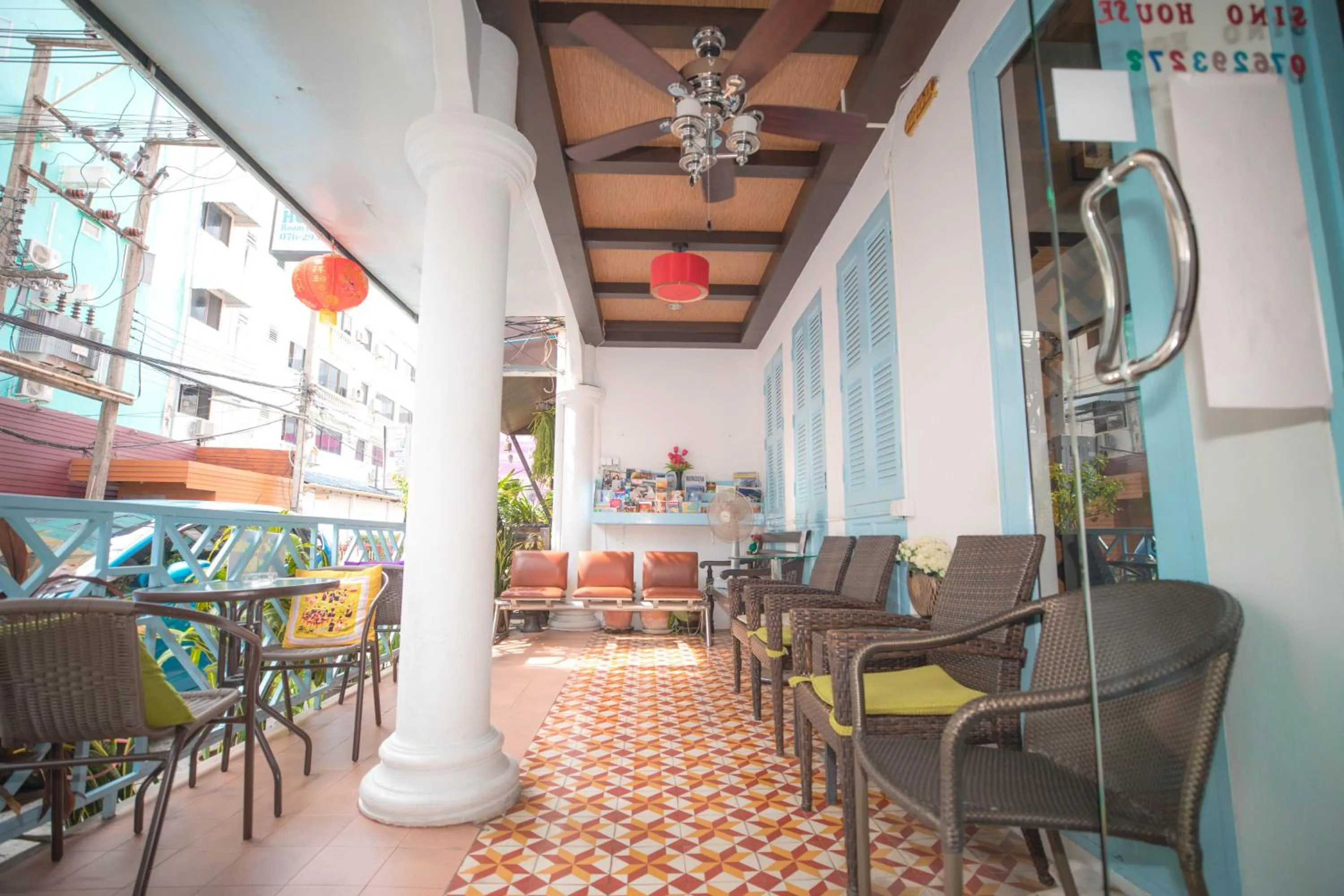 Lounge or bar in Sino House Patong