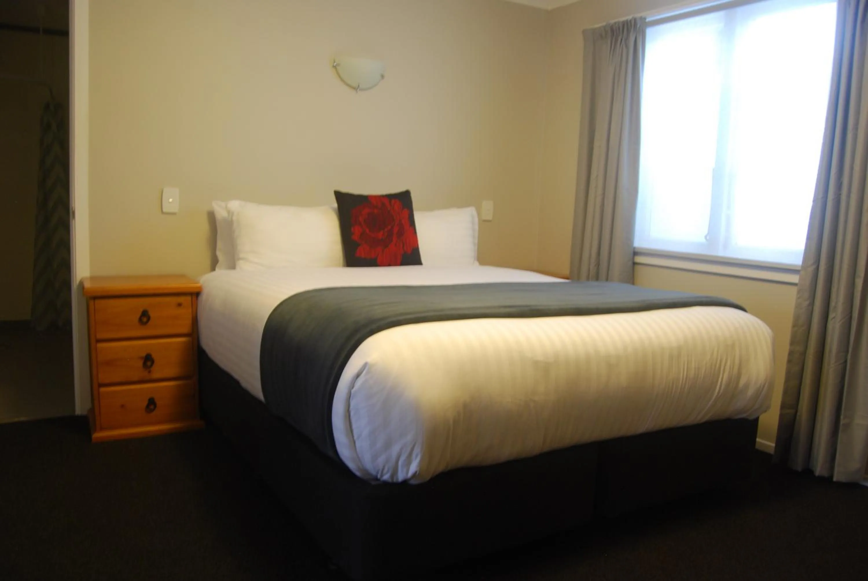 Bed in The Ohakune Central Motels
