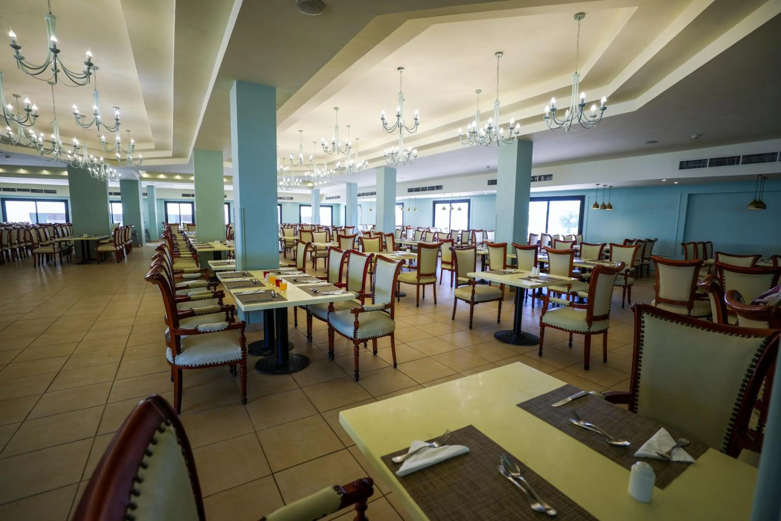 Restaurant/places to eat in Blend Club Aqua Resort