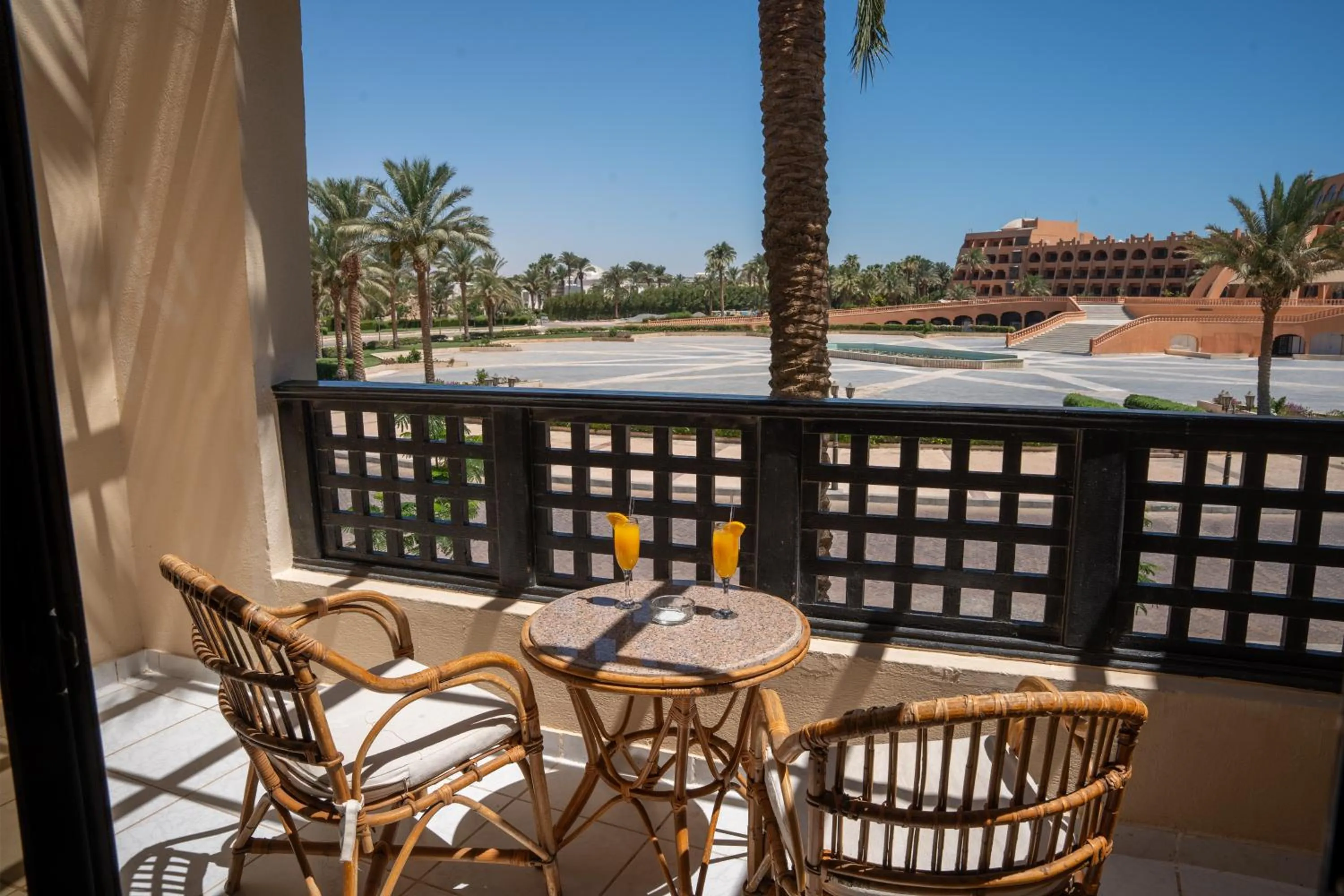 Blend Club Aqua Resort