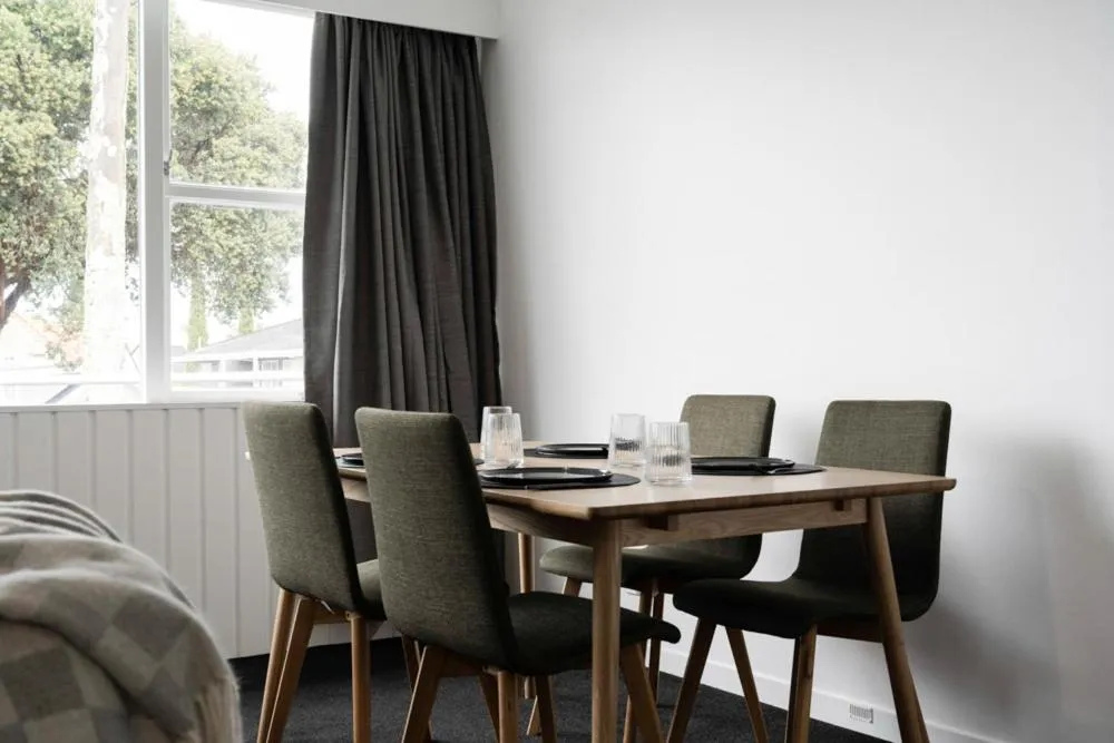 Dining area in The Tauranga on the Waterfront