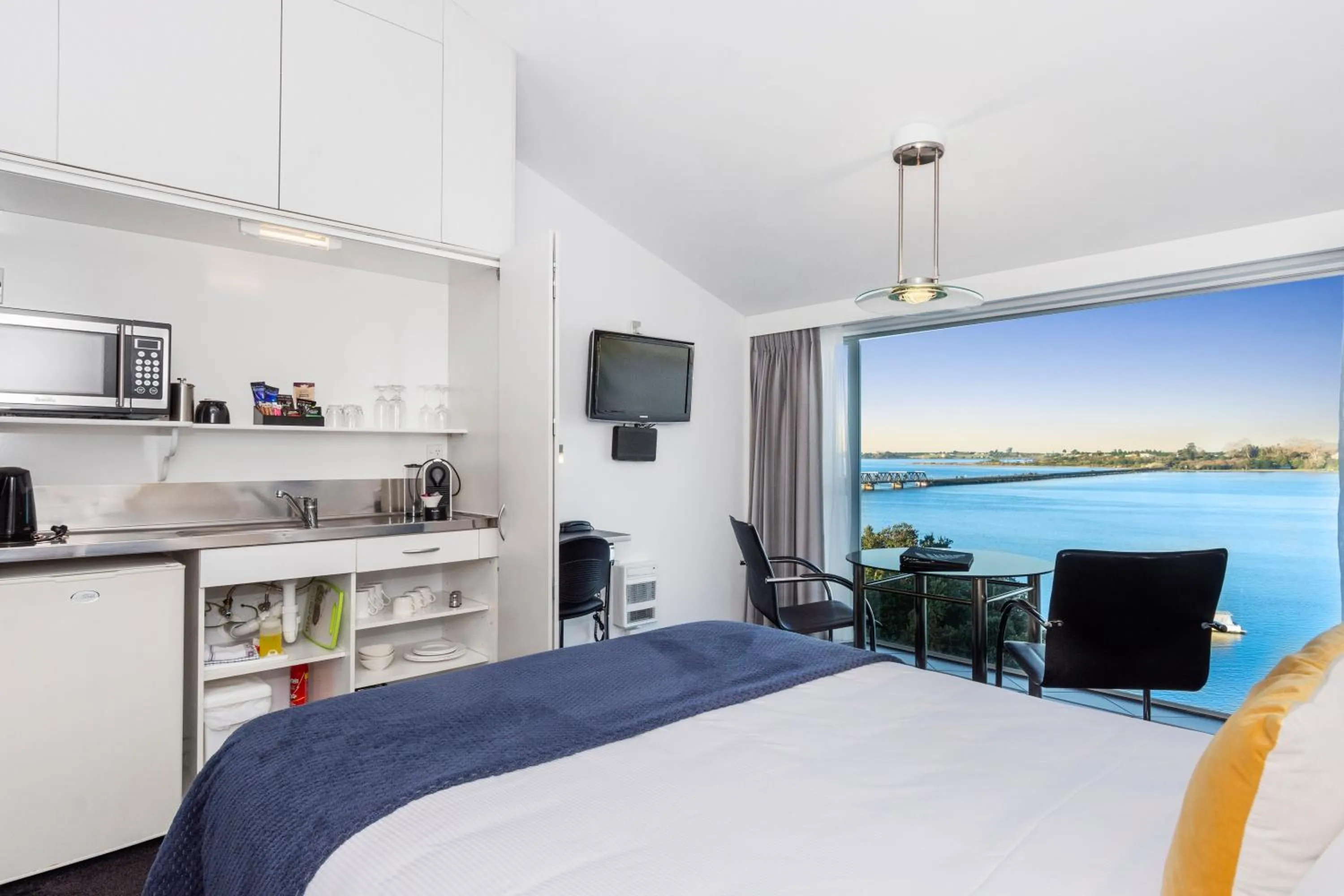 Bed in The Tauranga on the Waterfront