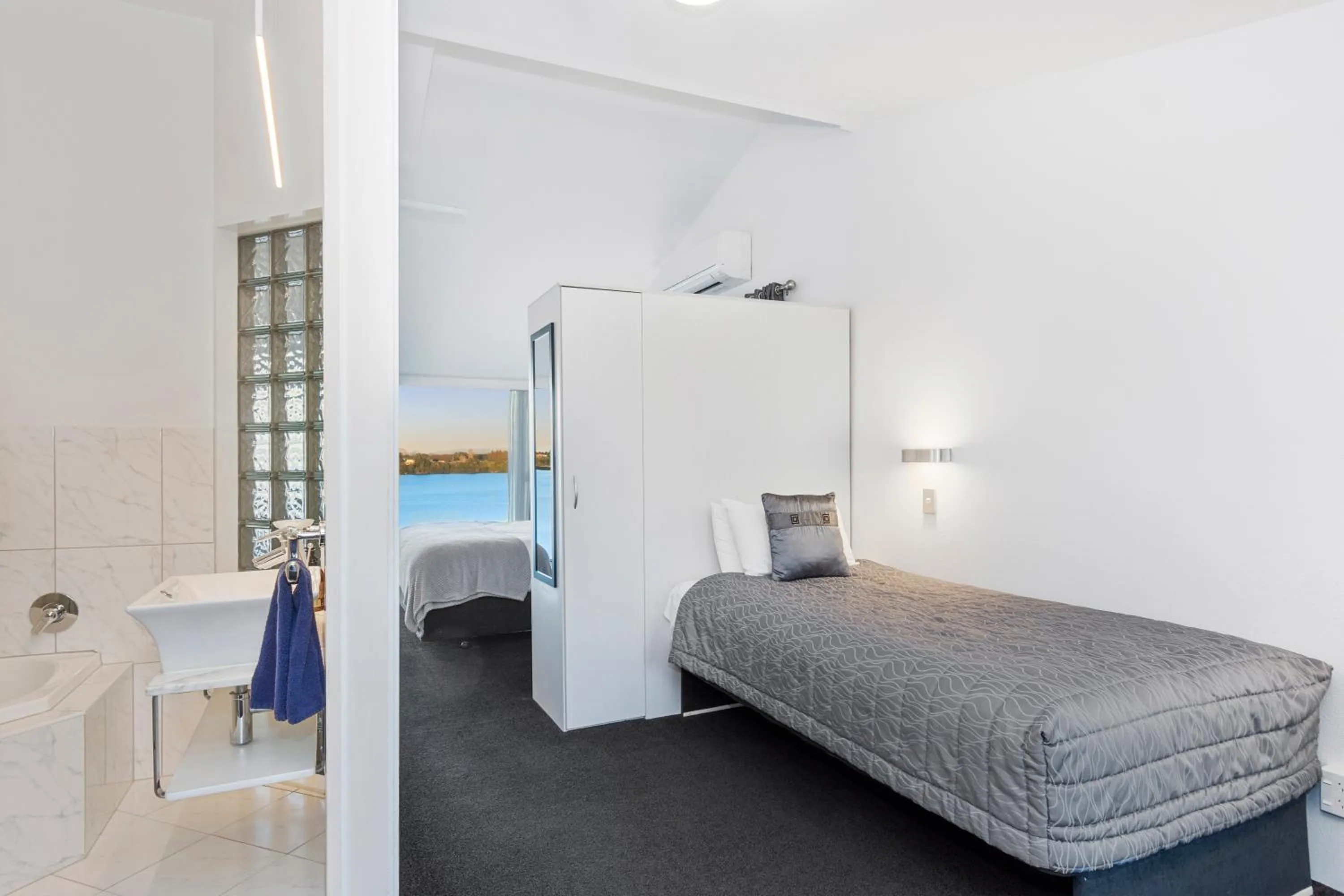 Bed in The Tauranga on the Waterfront