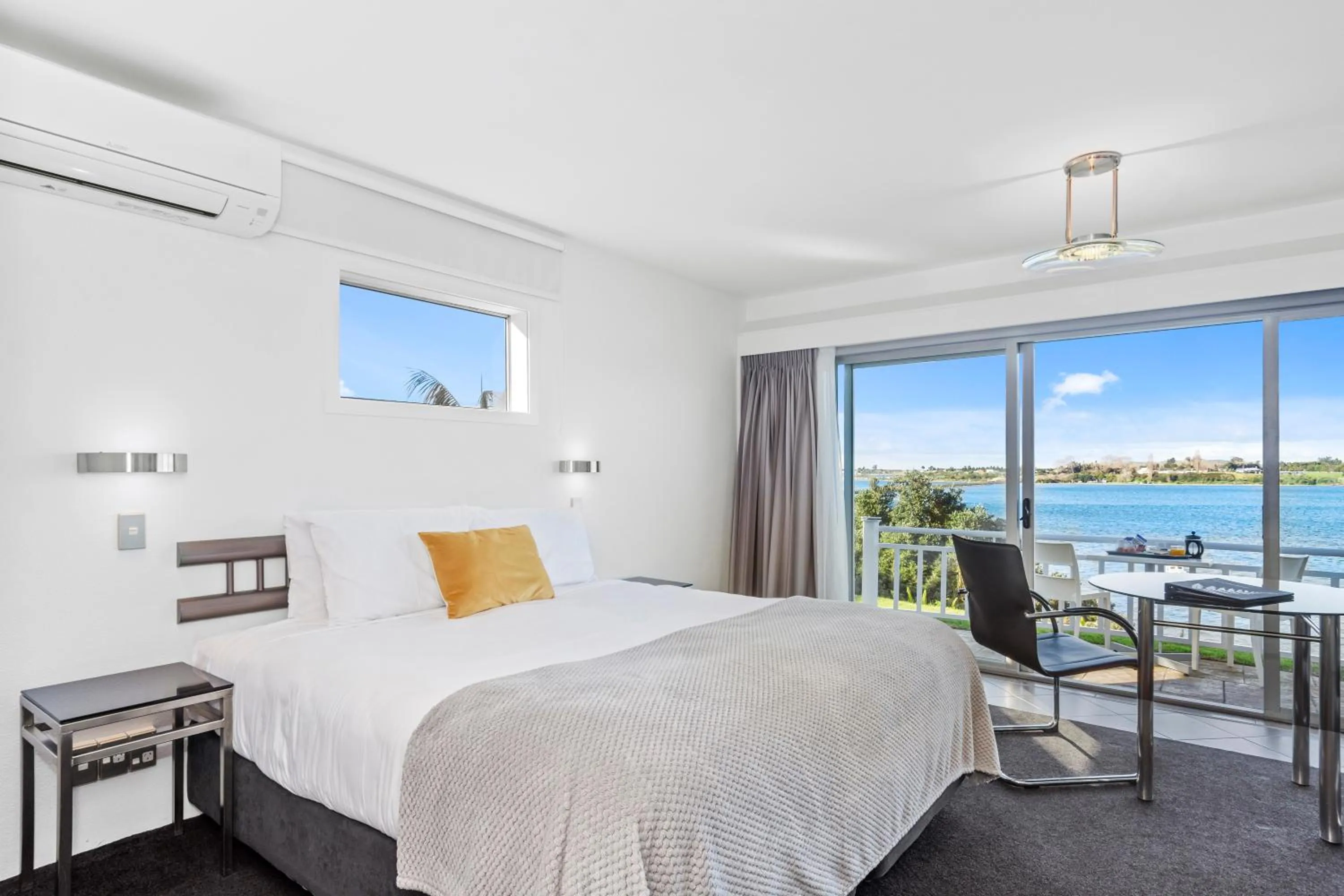 Bed in The Tauranga on the Waterfront