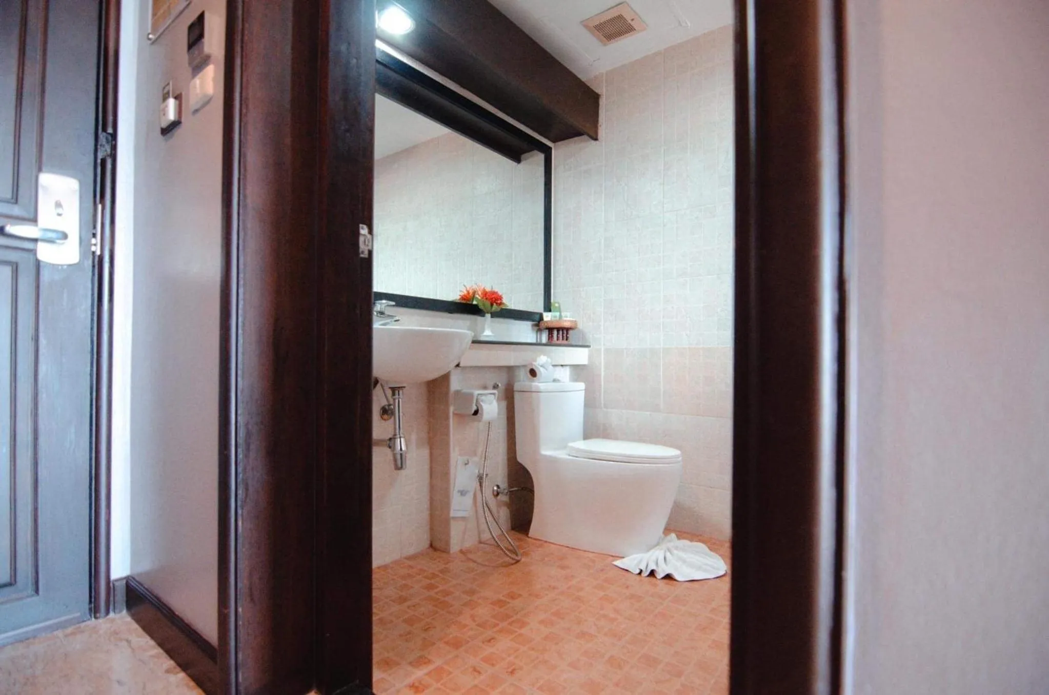 Bathroom in C & N Resort and Spa - SHA Extra Plus