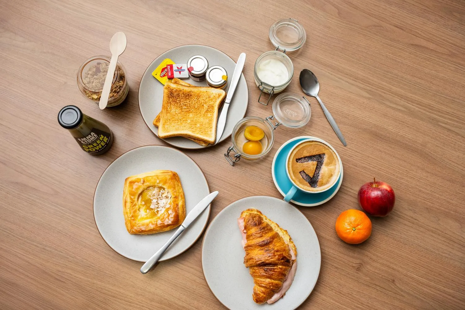 Breakfast in YHA Sydney Harbour